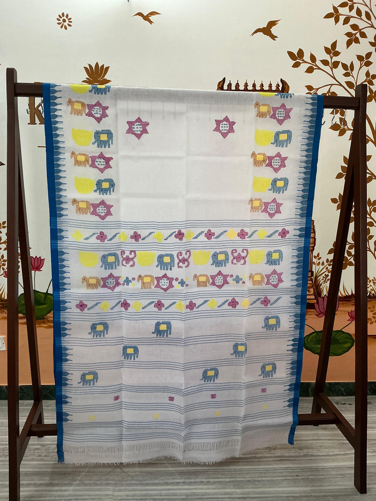 Manipur : MoirangPhee (Offwhite)