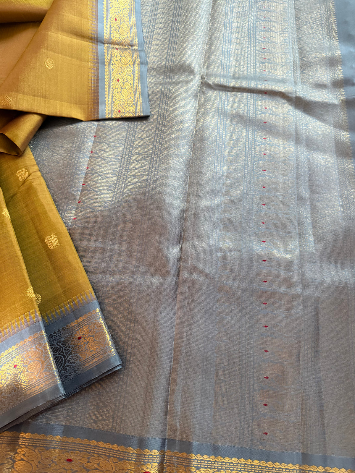 MYTHILI : Vintage Kanjivaram (Olive Green &amp; Slate grey)