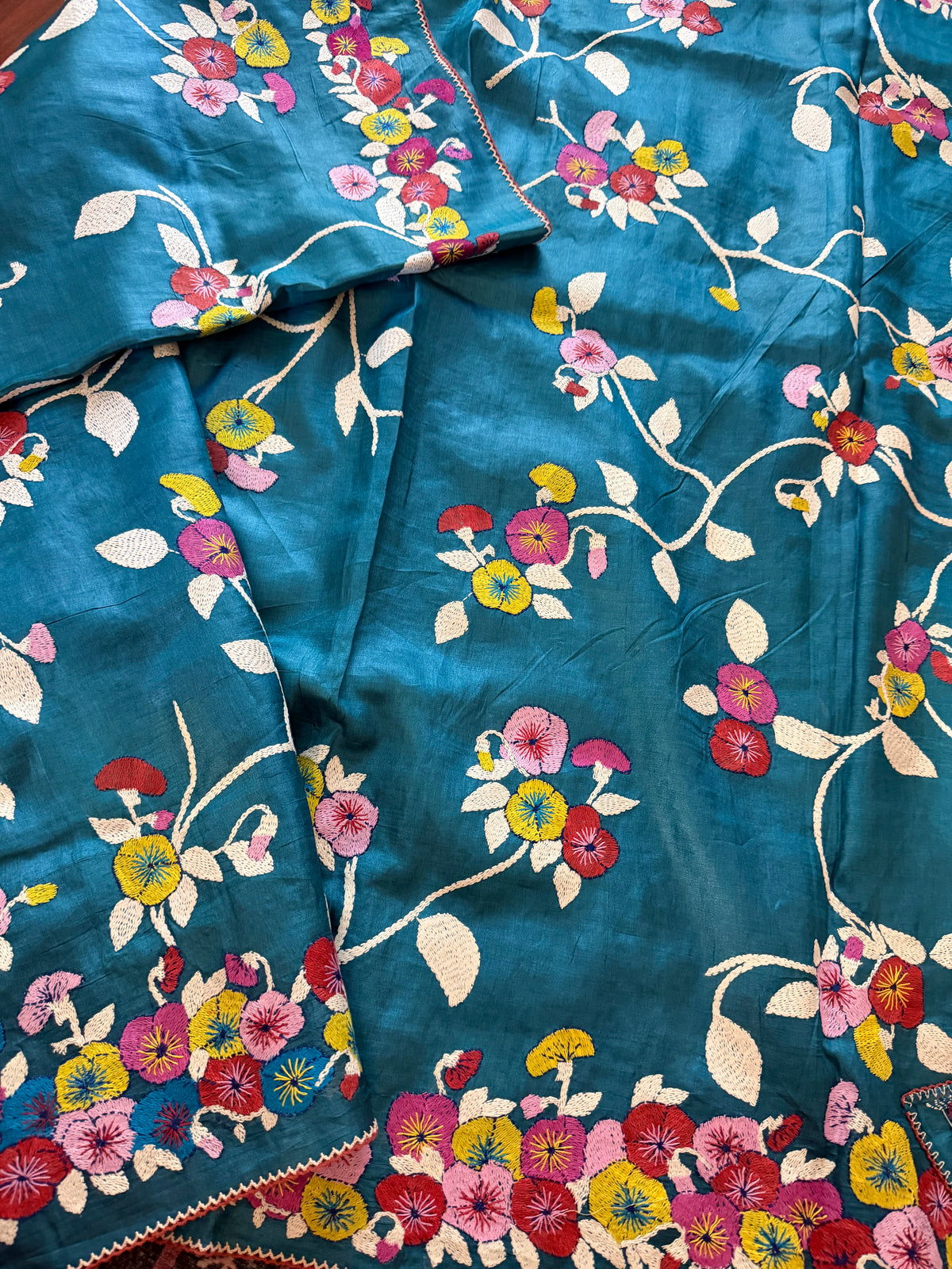 VRIKSHA : SIGNATURE KANTHA ON TUSSAR