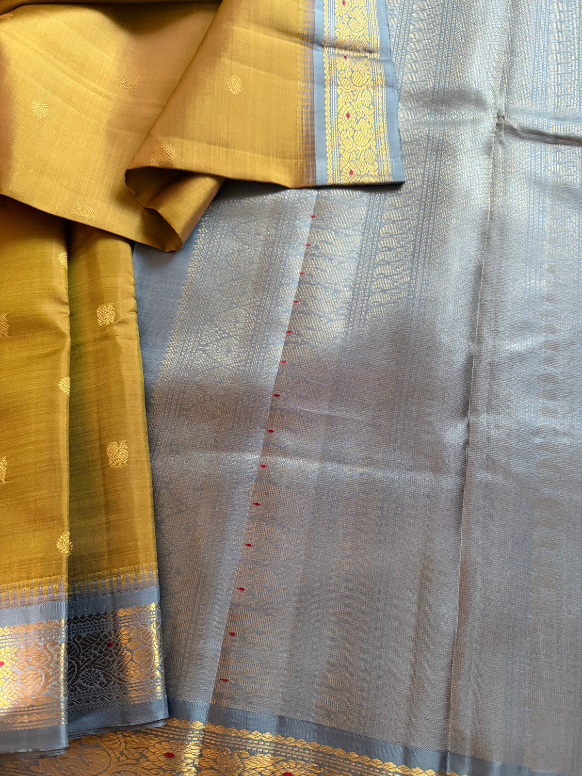 MYTHILI : Vintage Kanjivaram (Olive Green &amp; Slate grey)