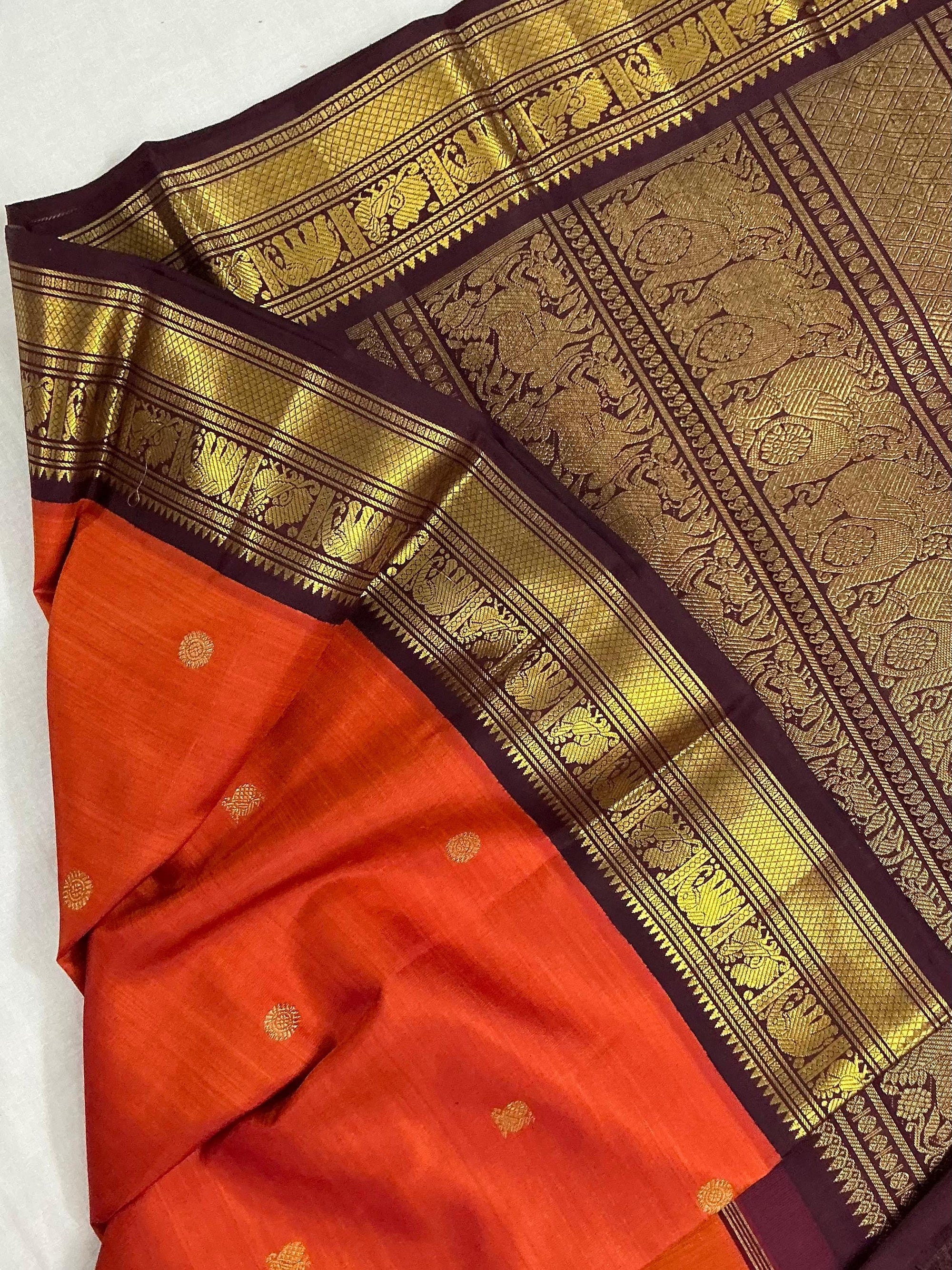 MYTHILI:  KORVAI KANJIVARAM SILK (Rust orange &amp; Nut Brown)
