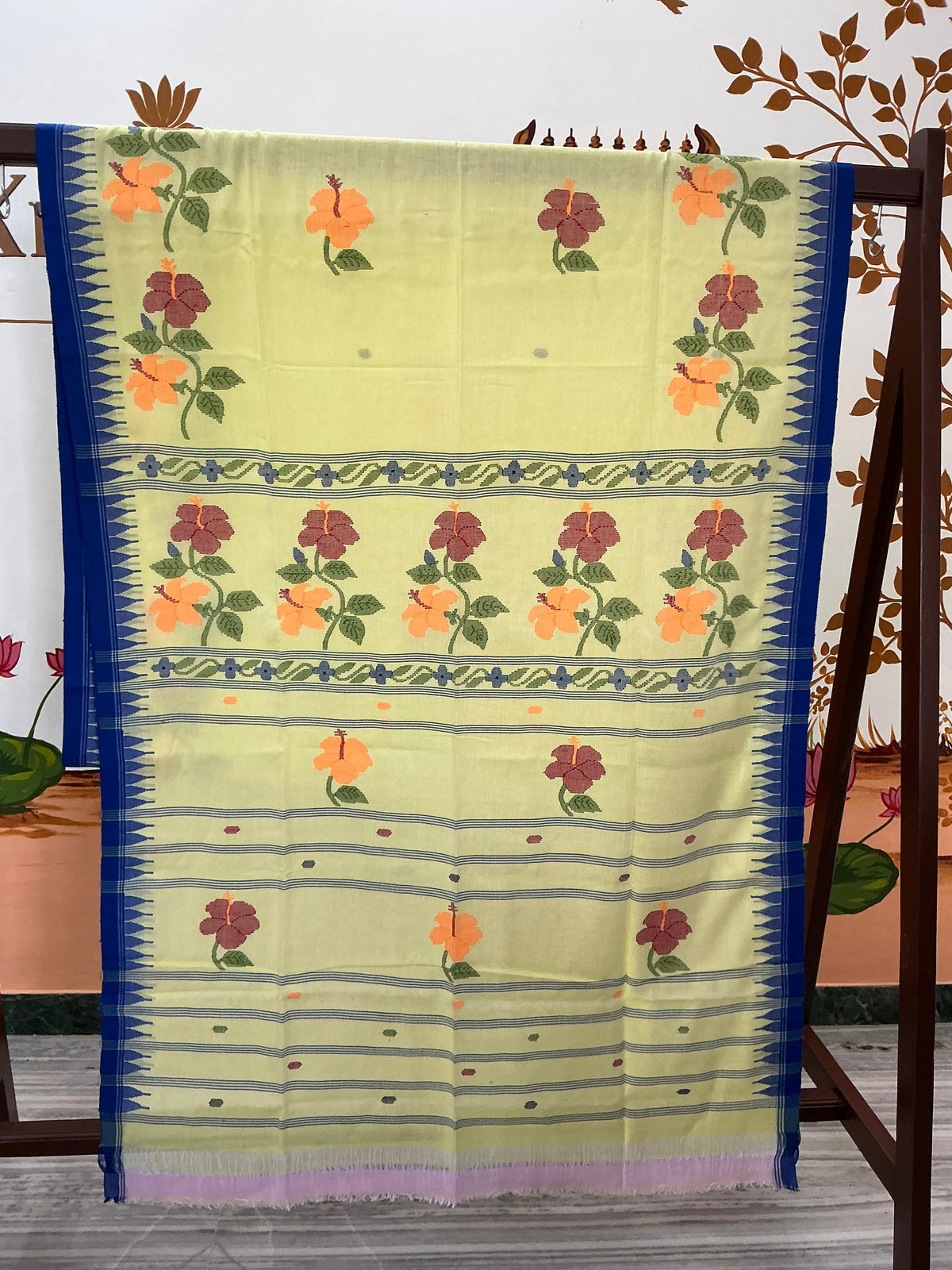 Manipur : MoirangPhee (Pista Green)