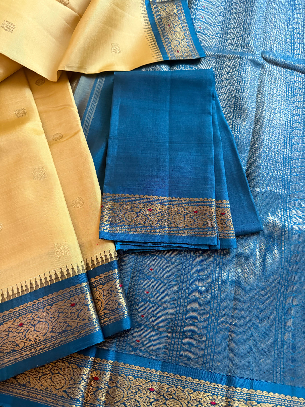MYTHILI : Vintage Kanjivaram (Vanilla &amp; CS)