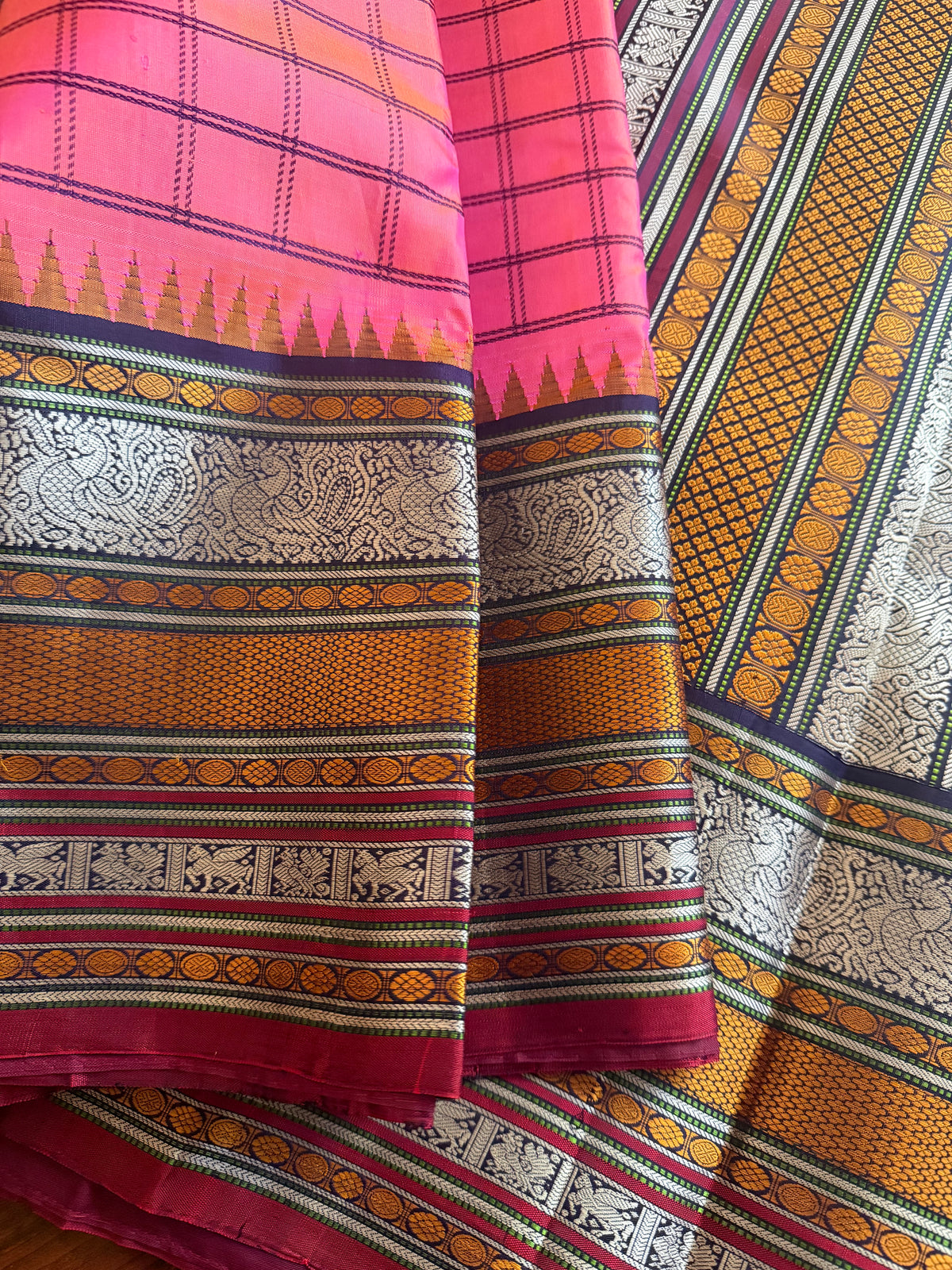 No Zari Kanjivaram Silk : Kanakambaram &amp; Aubergine
