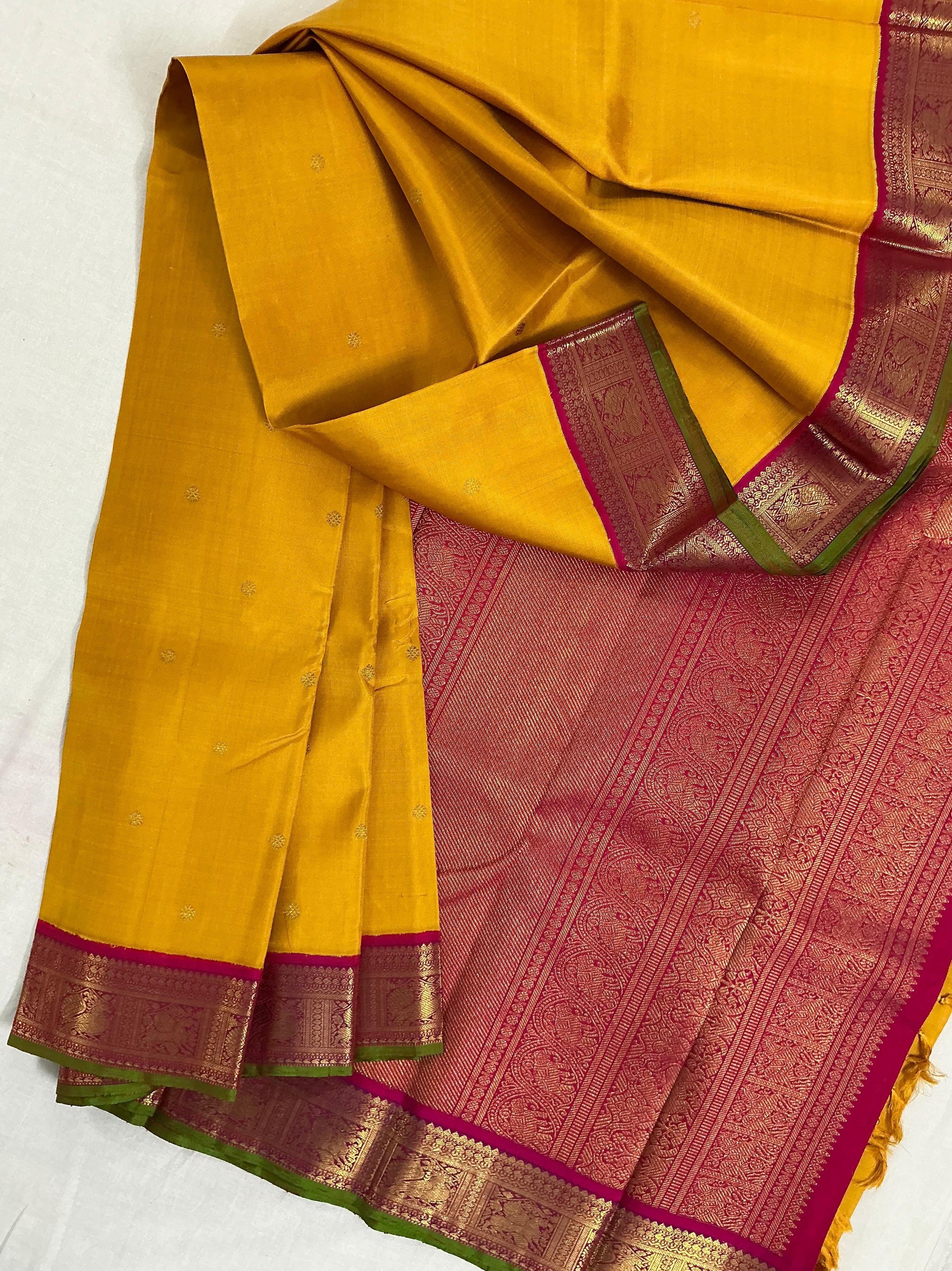 MYTHILI:  SHADES OF YELLOW ( PASUMANJAL)