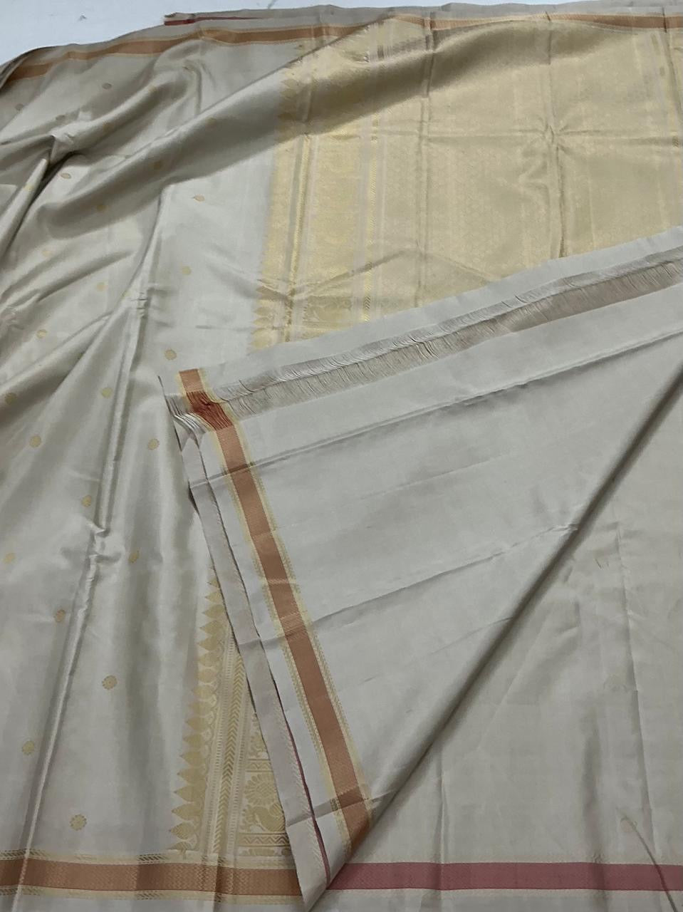 ONAM COLLECTIVE: NO ZARI KANJIVARAM SILK