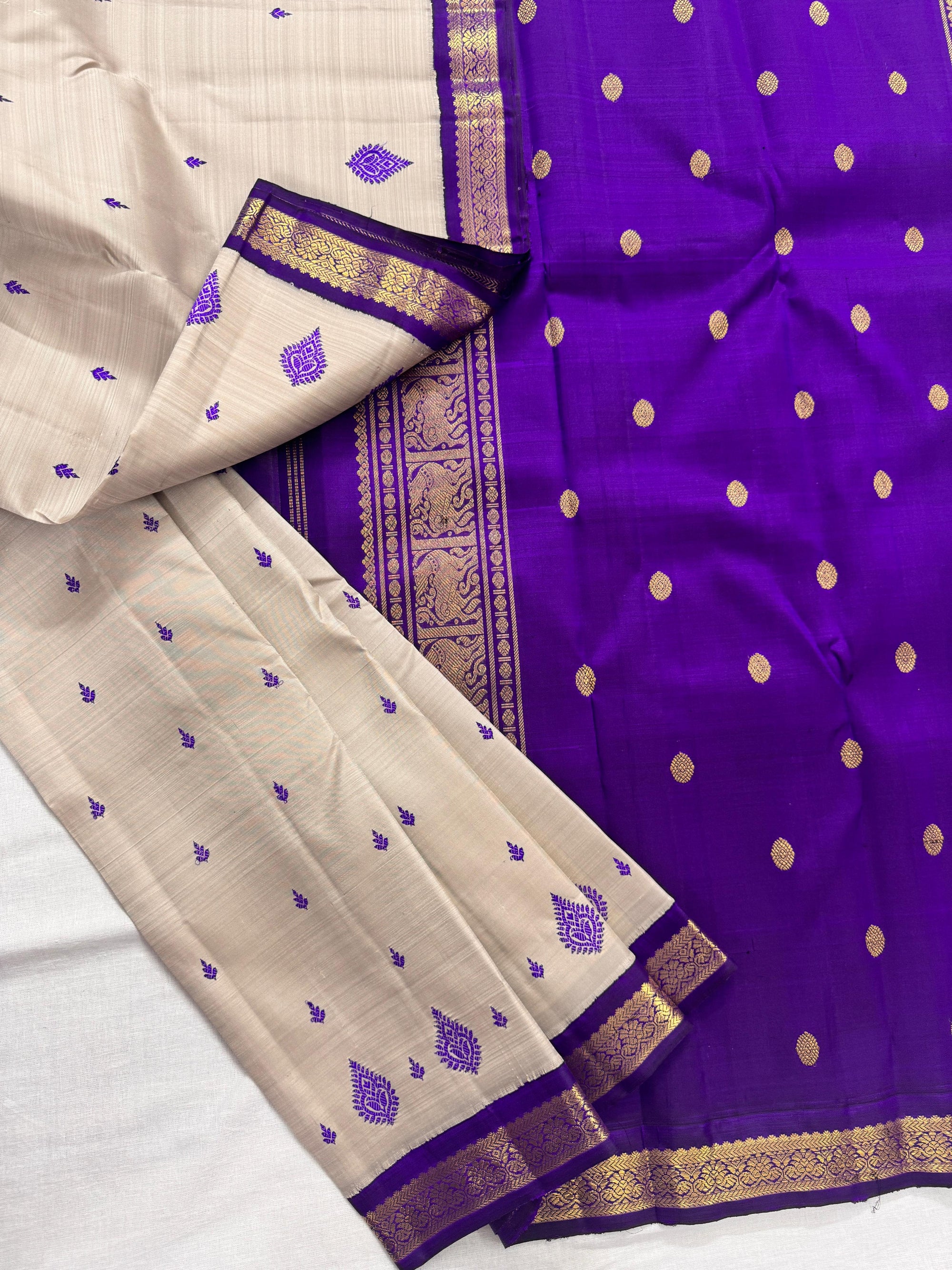 MYTHILI:  VINTAGE KANJIVARAM with BEETU BUTTA