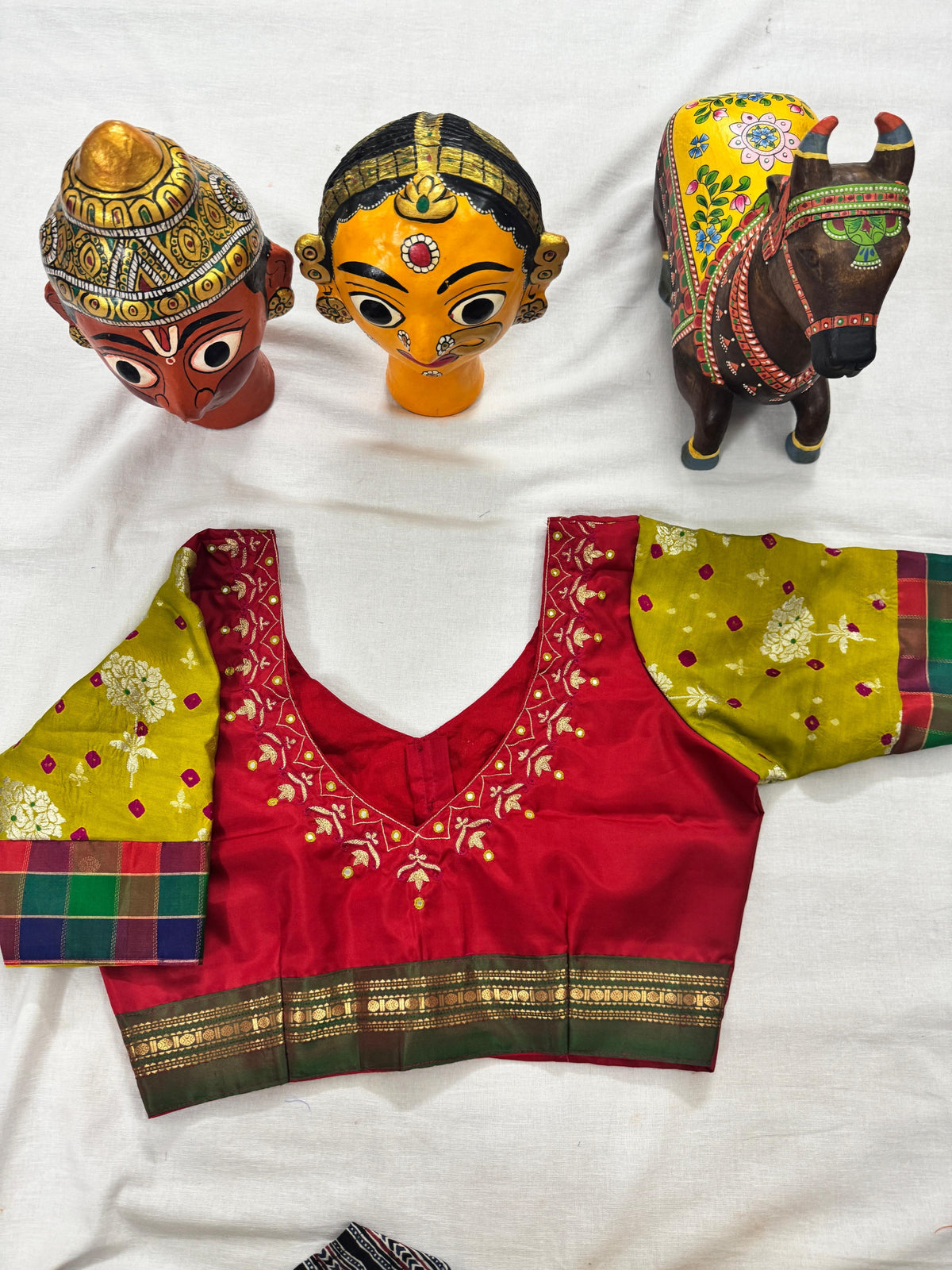 Handcrafted Ready to Wear Blouse : Kanjivaram Silk (Red)