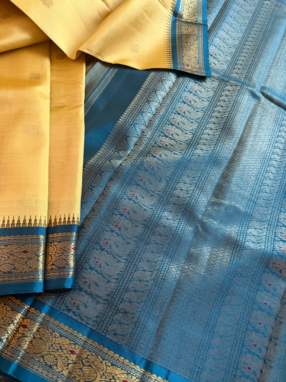 MYTHILI : Vintage Kanjivaram (Vanilla &amp; CS)