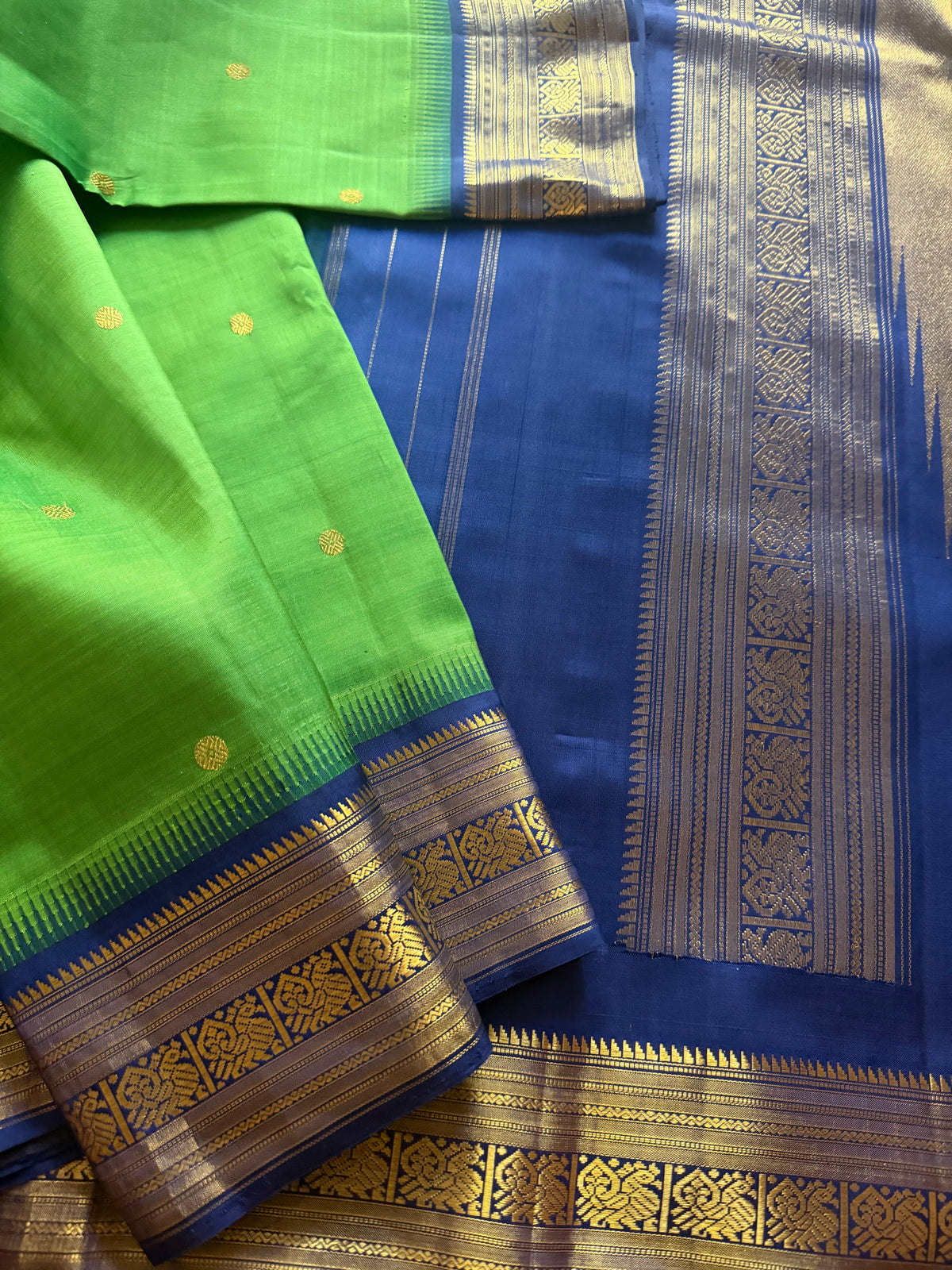 MYTHILI: Alli Green + Navy blue
