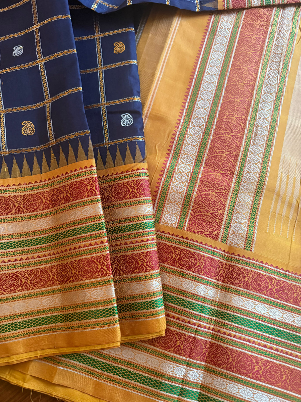 No Zari Kanjivaram Silk : Brown &amp; Mustard