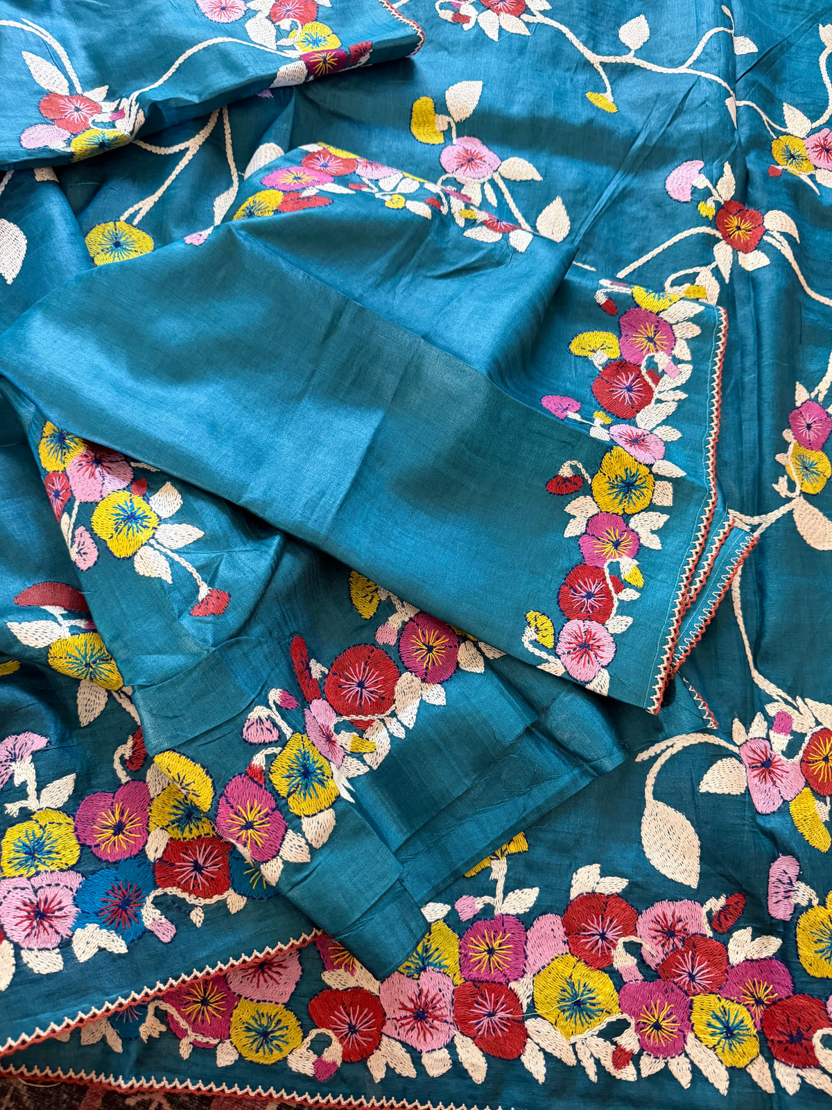 VRIKSHA : SIGNATURE KANTHA ON TUSSAR