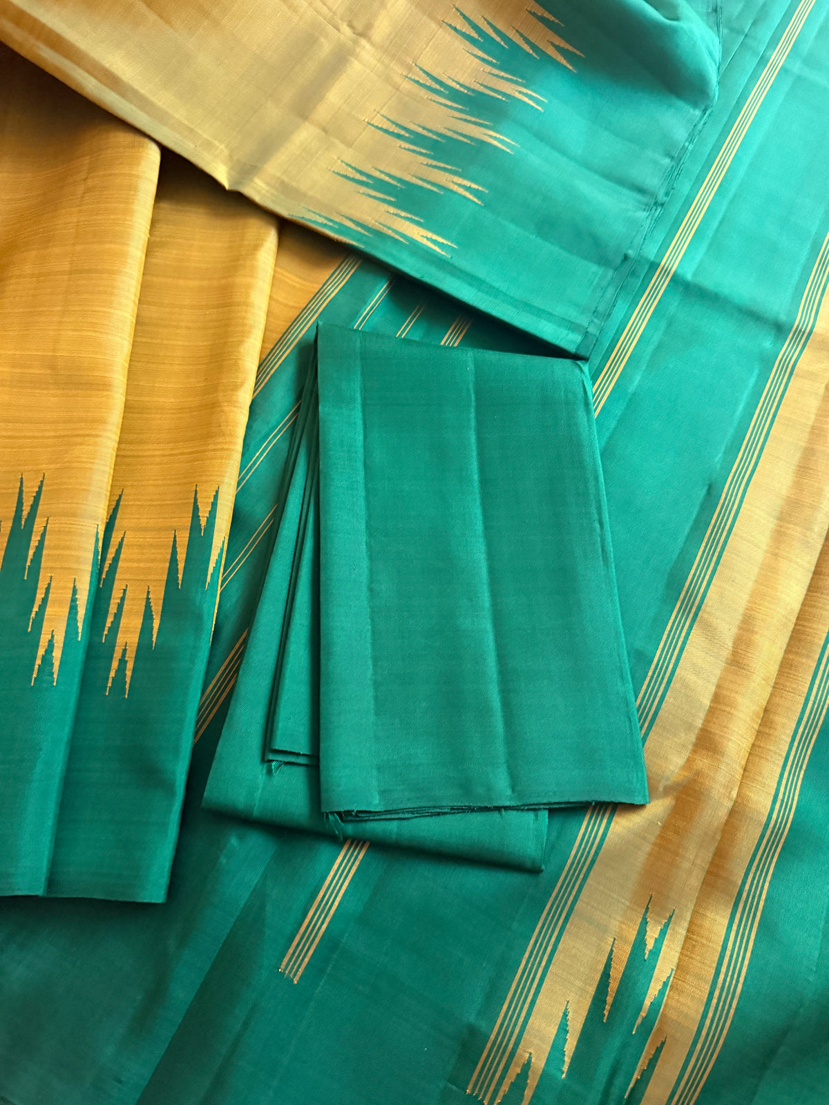 No Zari  Kanjivaram Silk : Thalampoo borders