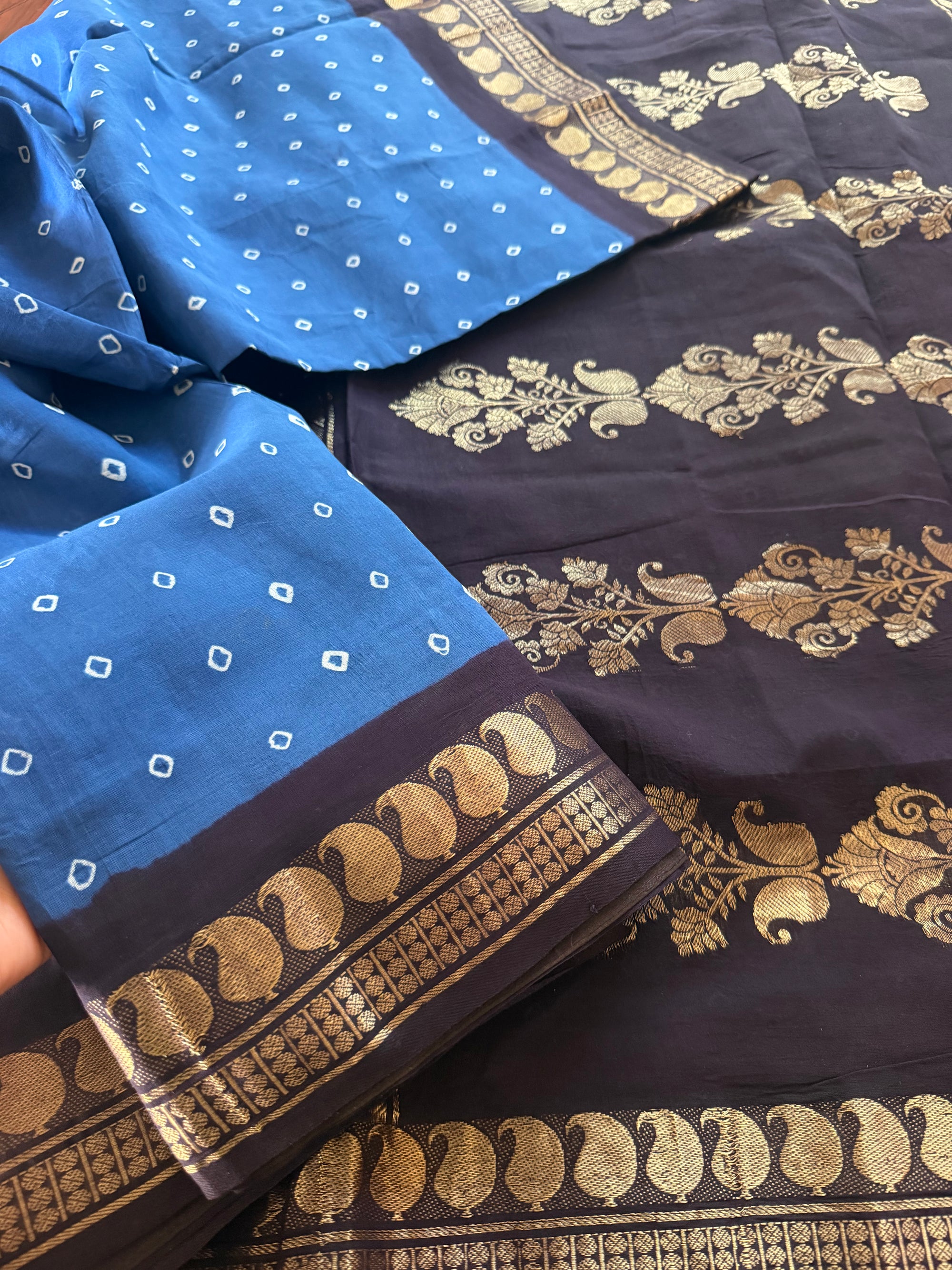 Handknotted Sungudi - London Pet (Cobalt blue)