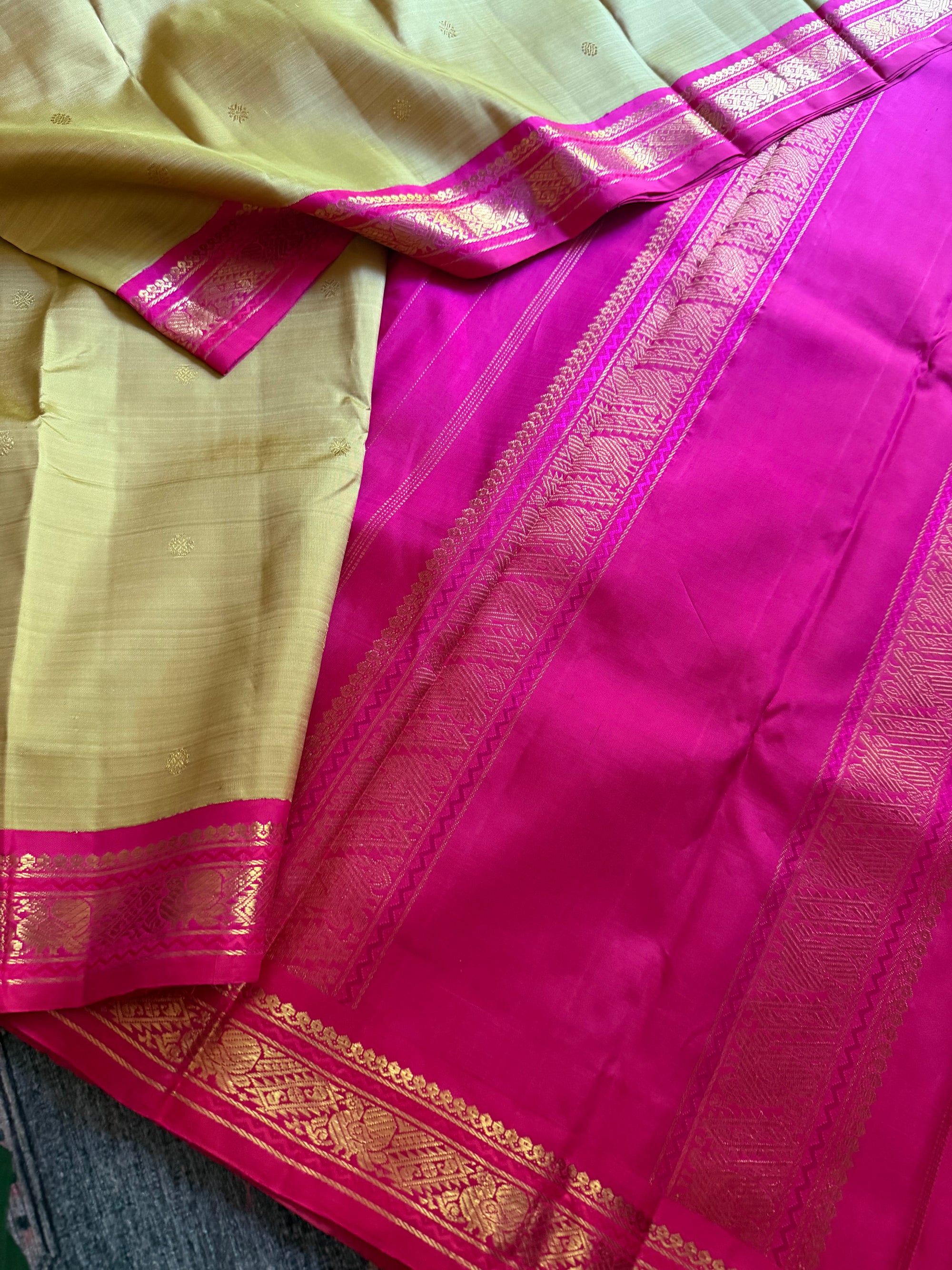MAATHEY: Small border Kanjivaram Silk (Fresh mung bean shade)