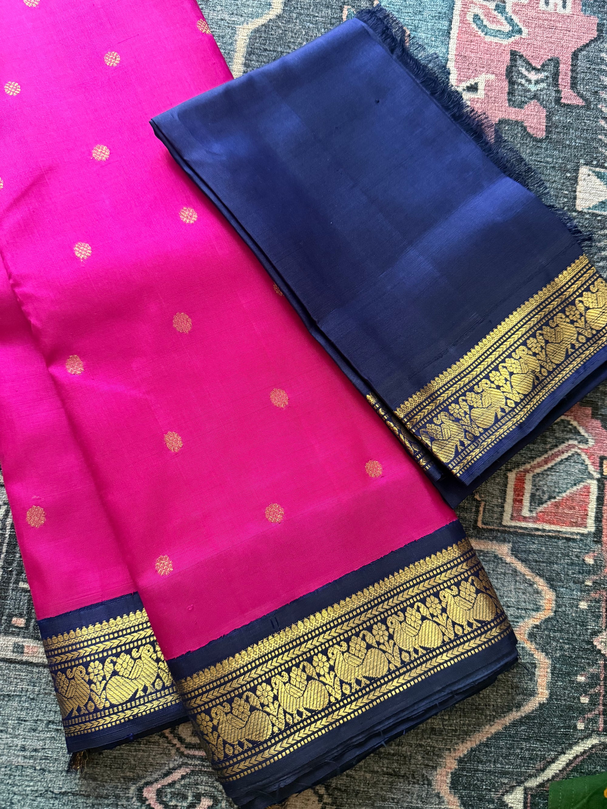 MAATHEY: Small border Kanjivaram Silk (Pattu roja pink)