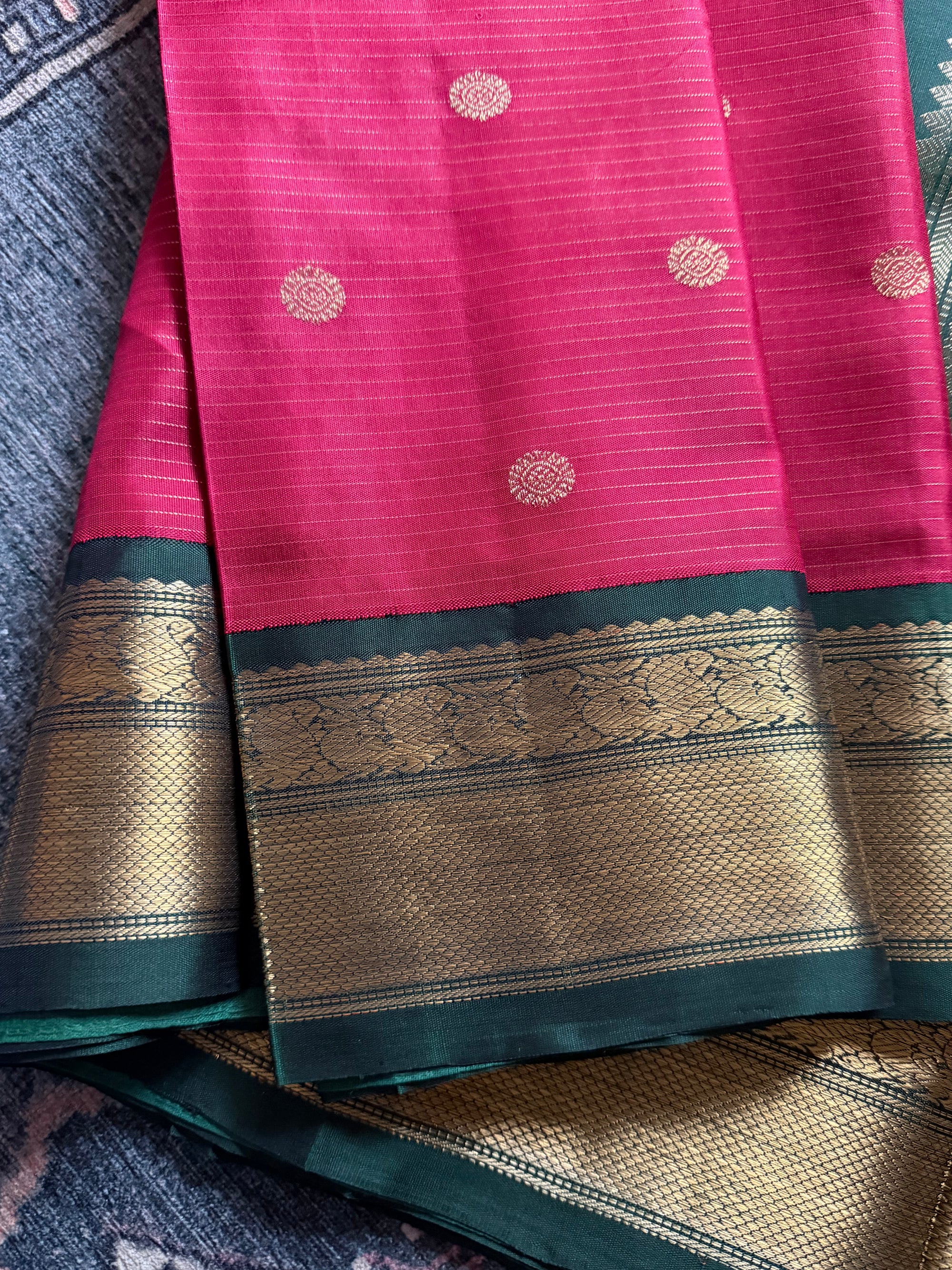 MYTHILI:  Vairaoosi (Red + Green)