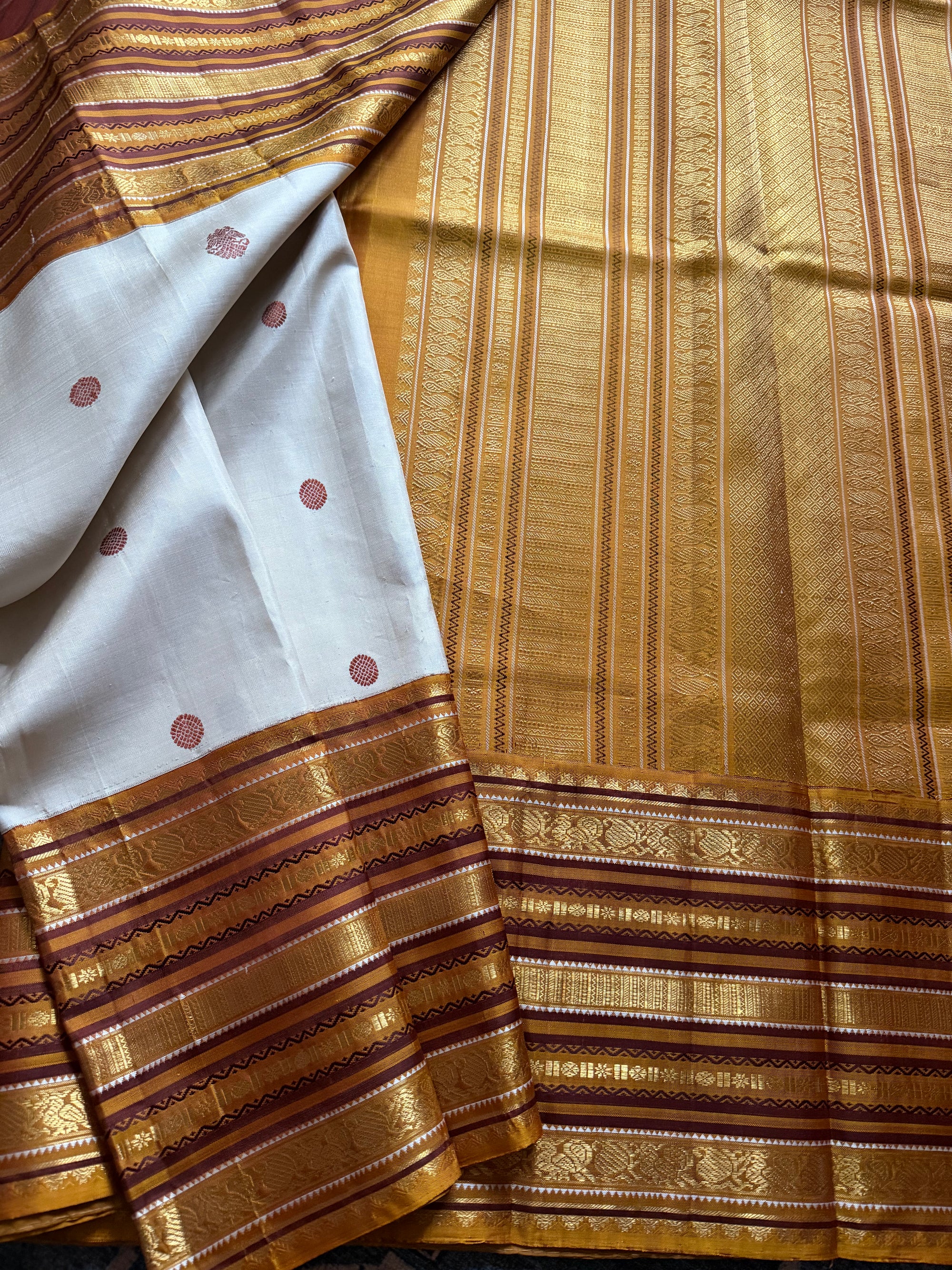 MYTHILI:  Kumaran + Chandanam