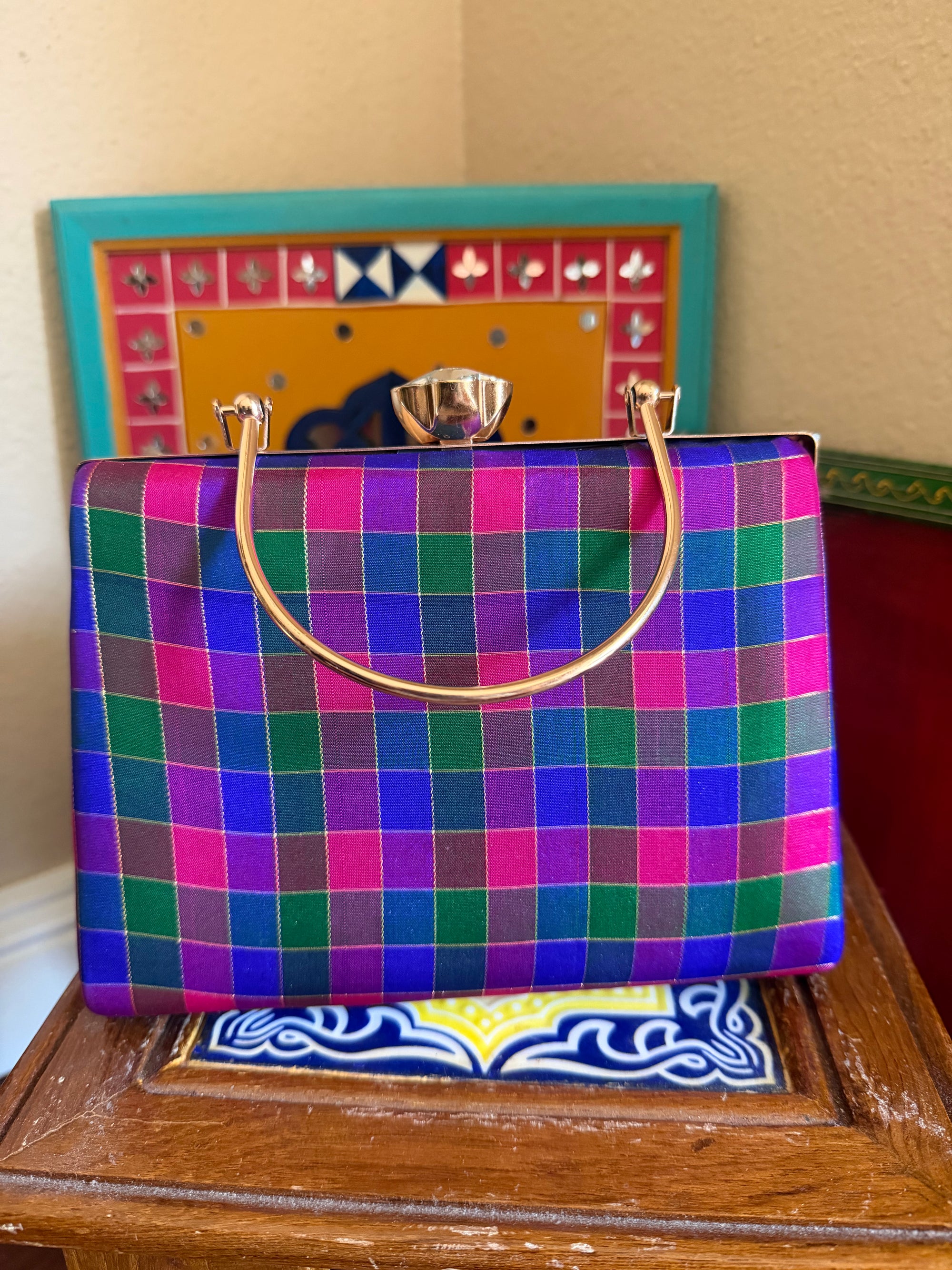 CLUTCH : Kanjivaram Silk (Paalum Pazhamum Kattam)