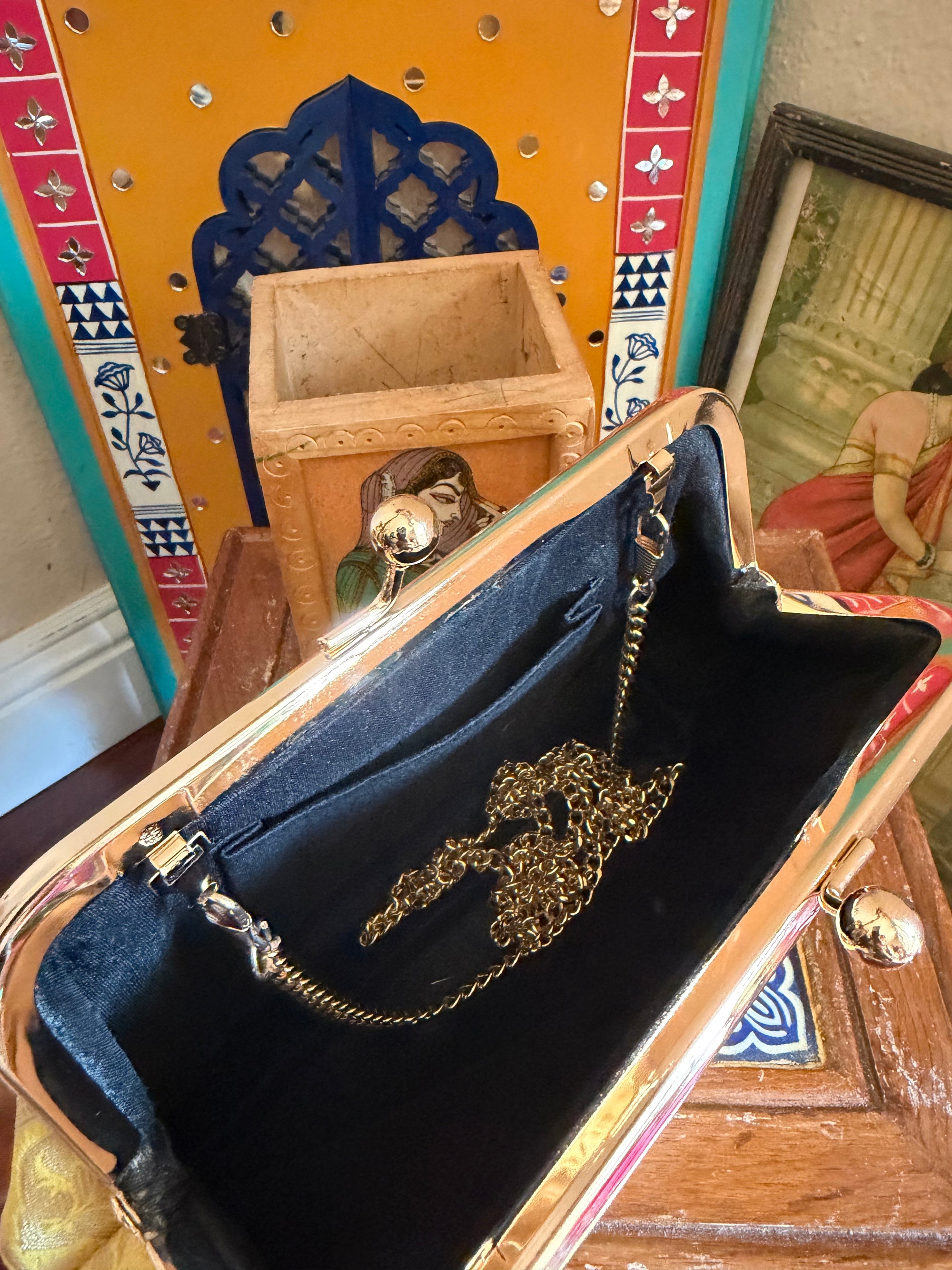 CLUTCH : Benarasi Brocade in Silk