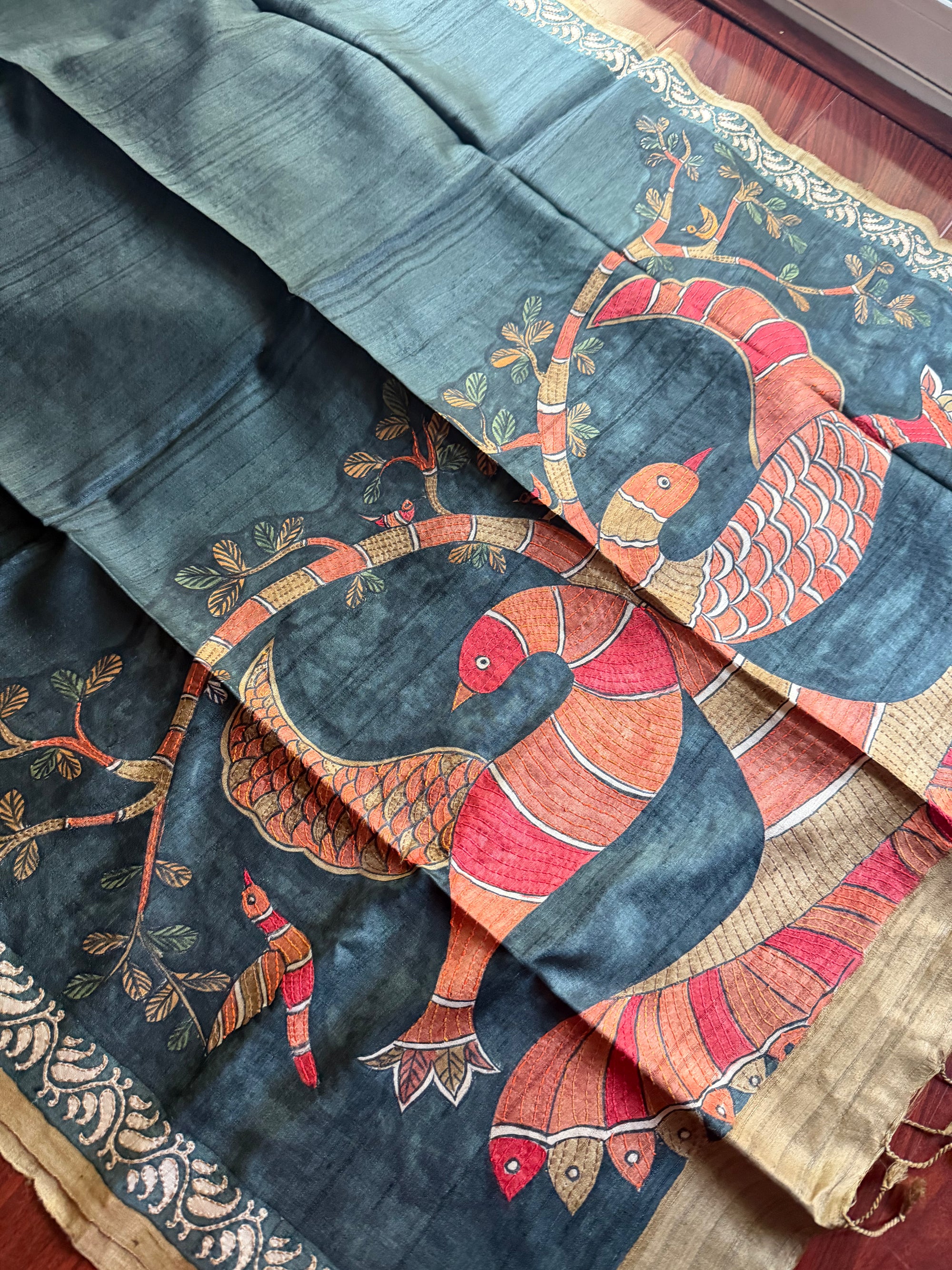 Kamaniya Kantha : Handcrafted DUPPATTA in Tussar