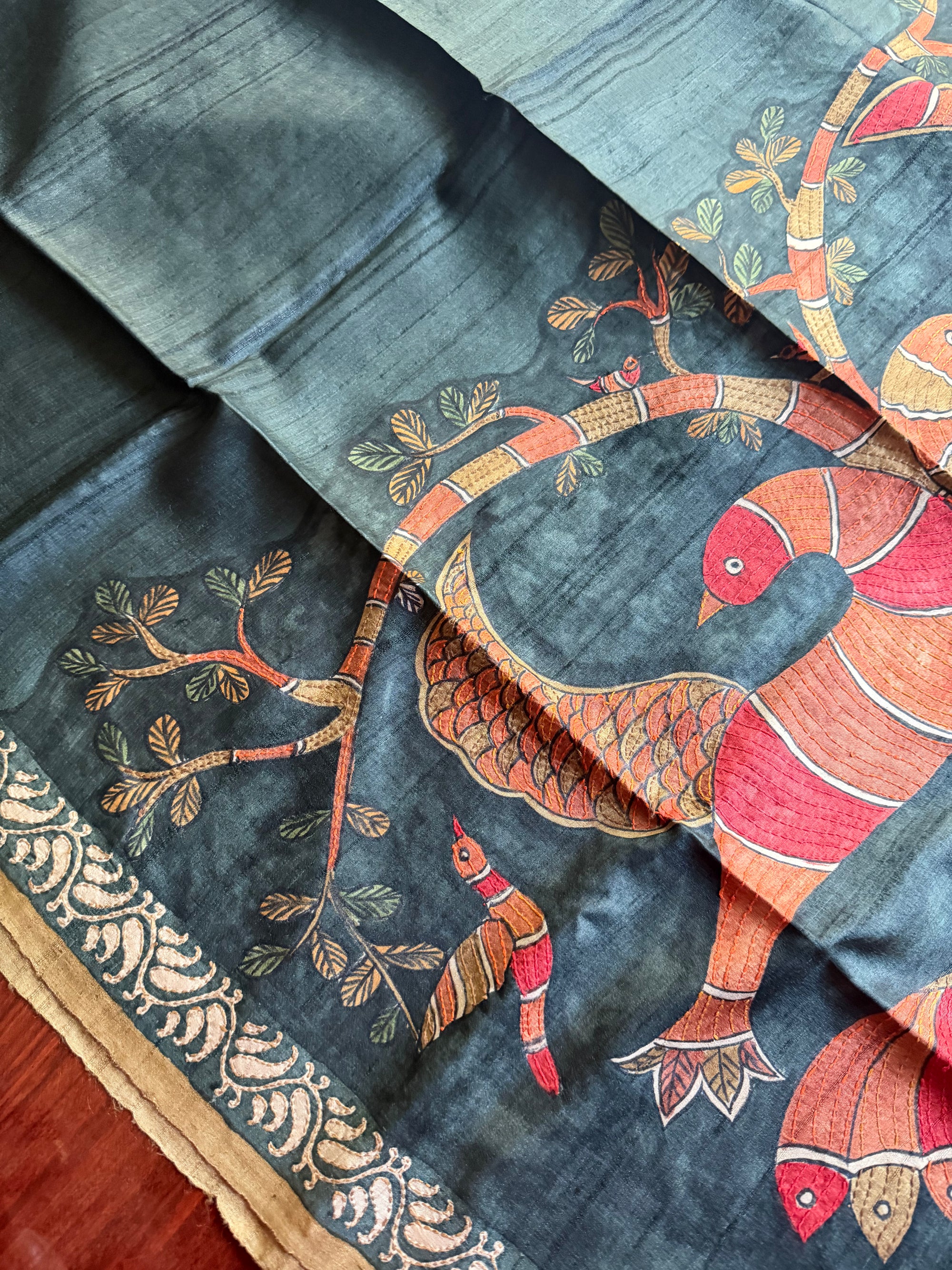 Kamaniya Kantha : Handcrafted DUPPATTA in Tussar