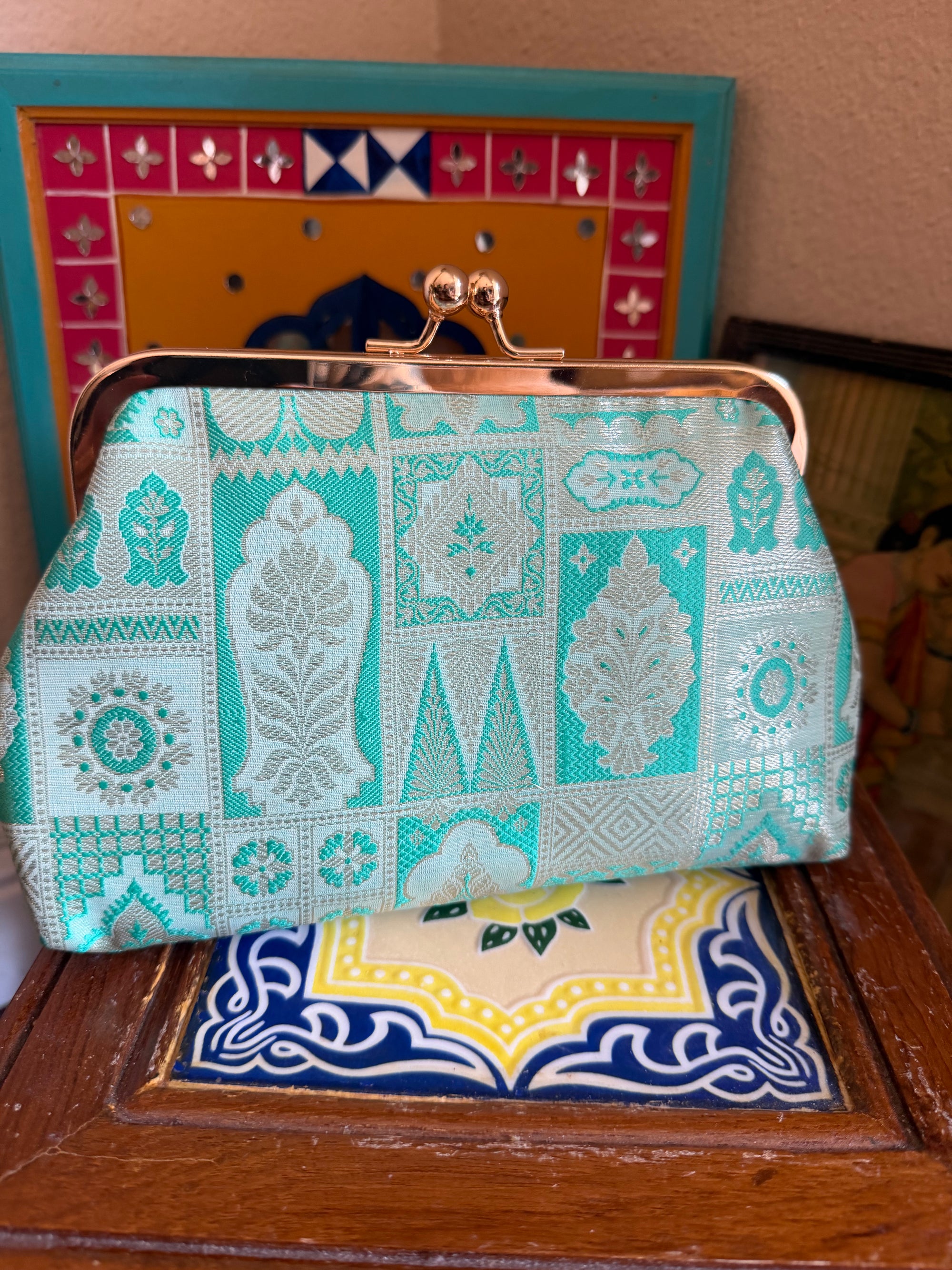 CLUTCH : Benarasi Brocade in Silk