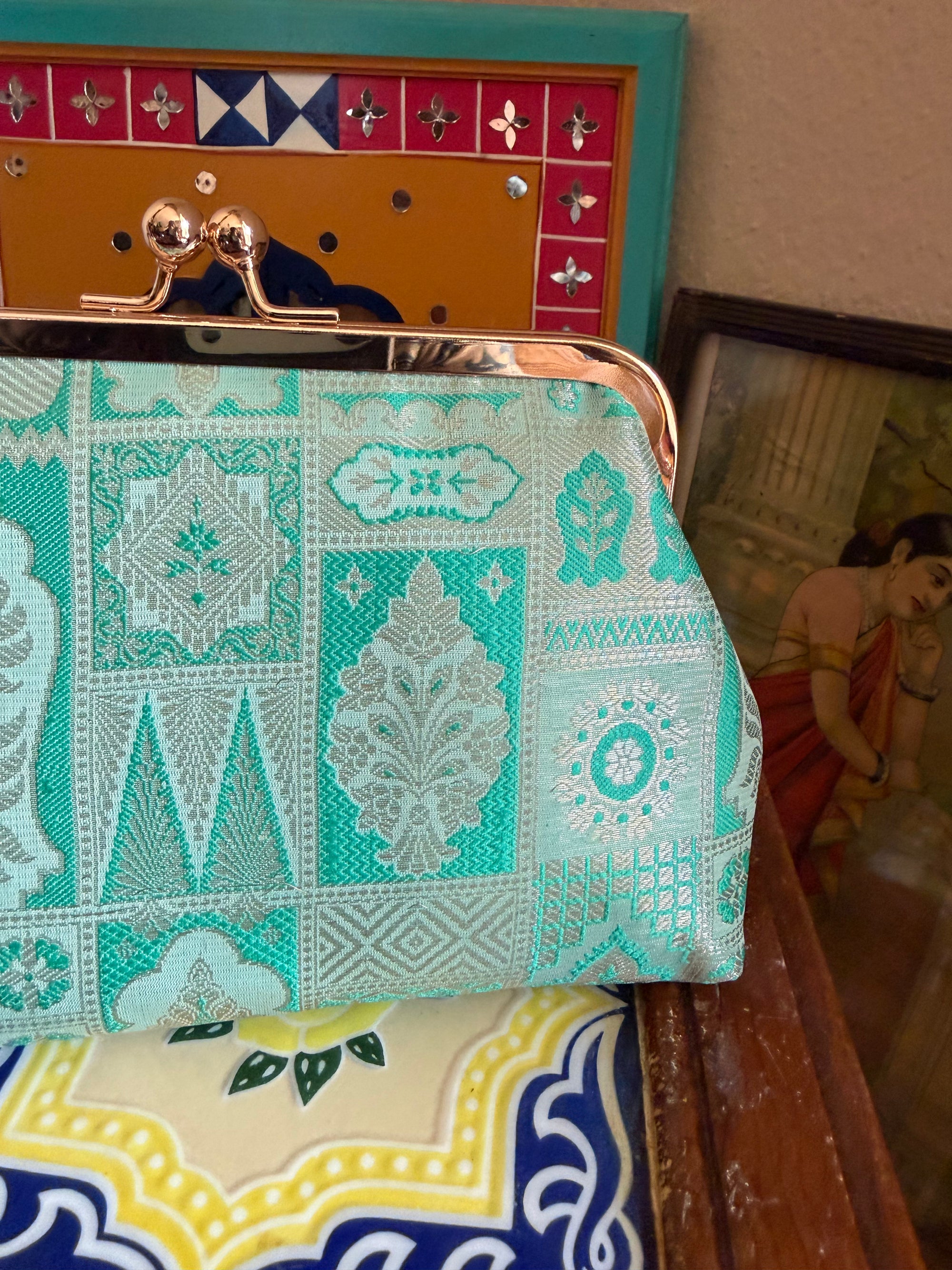 CLUTCH : Benarasi Brocade in Silk