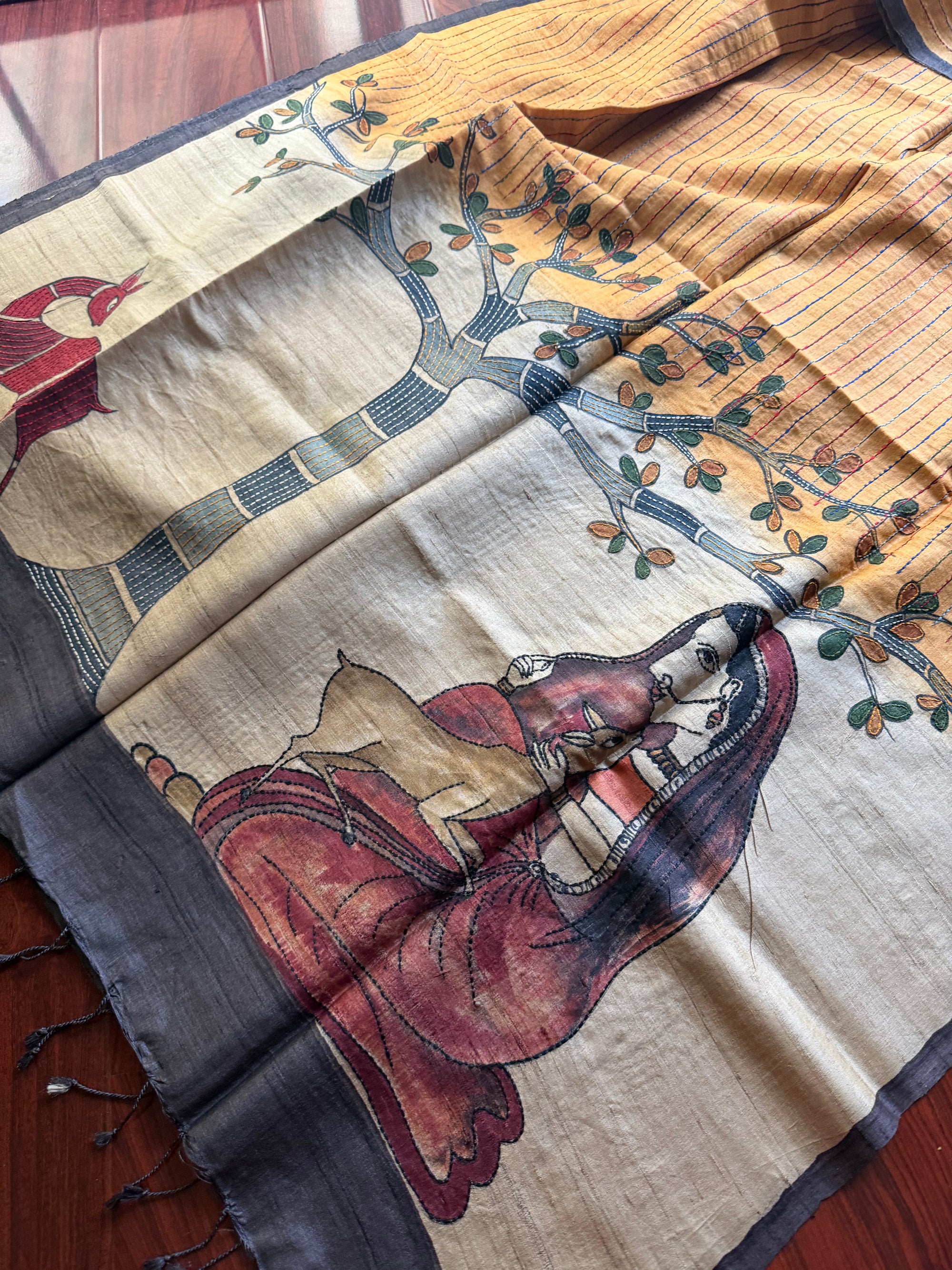 Kamaniya Kantha : Handcrafted DUPPATTA in Tussar