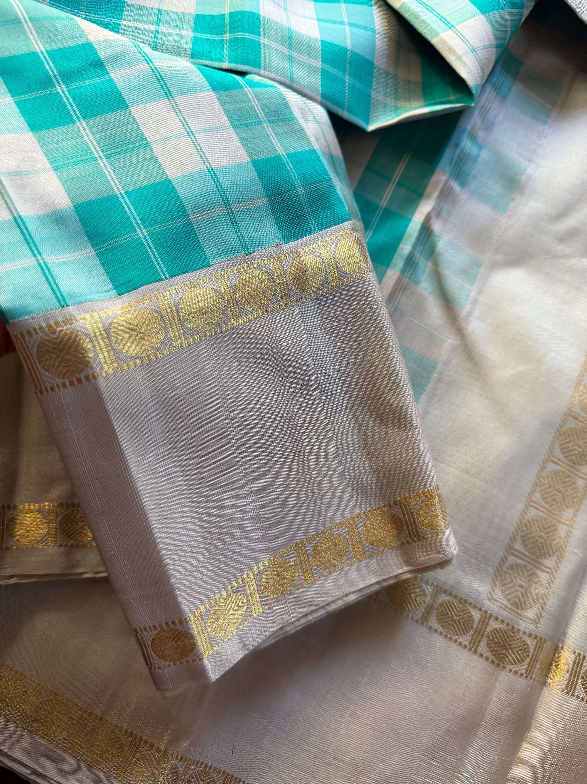 PROJECT KATTAM COLLECTIVE : Kattam with Bodi borders