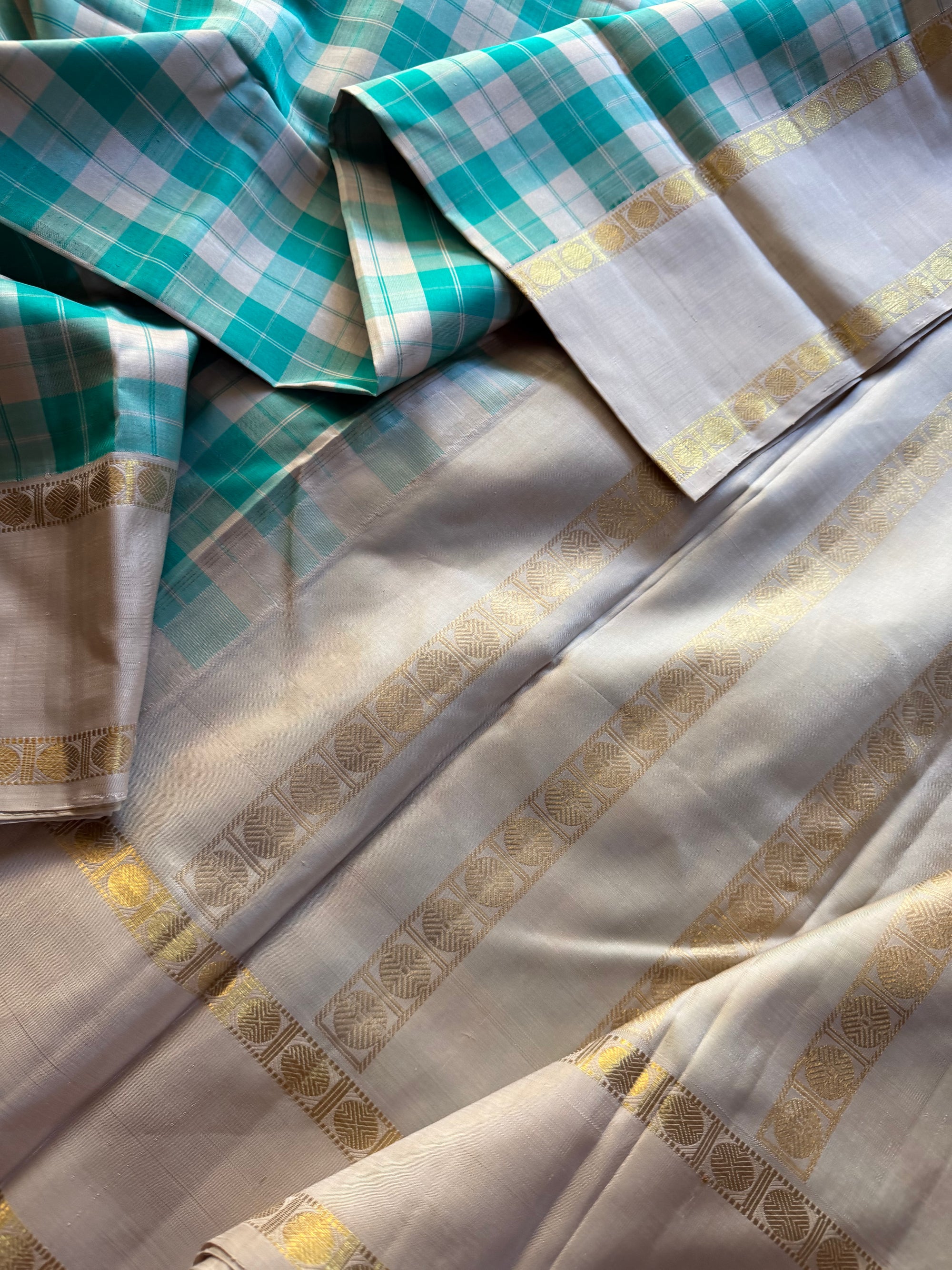 PROJECT KATTAM COLLECTIVE : Kattam with Bodi borders