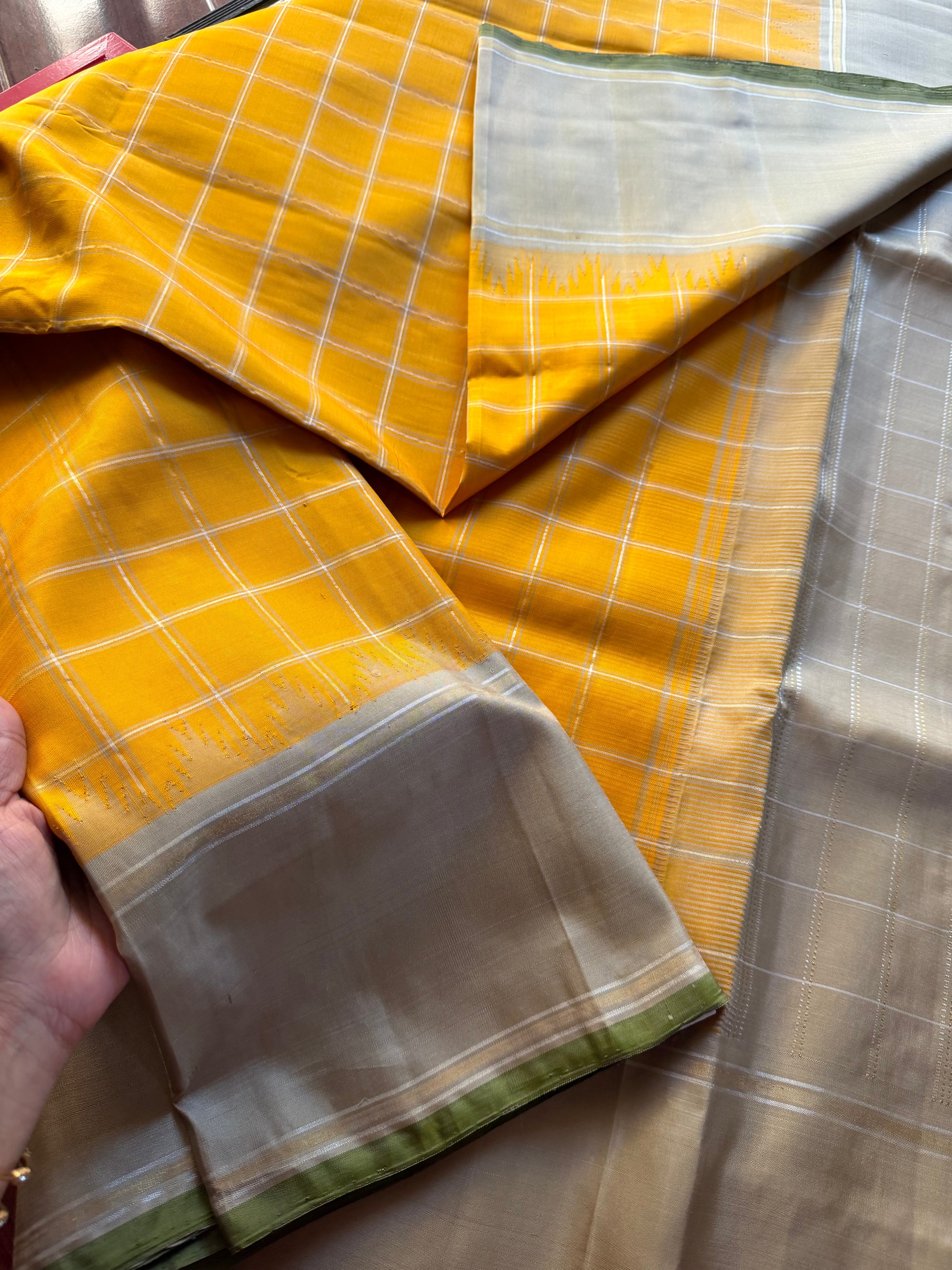 PROJECT KATTAM COLLECTIVE : Kattam with Bodi borders