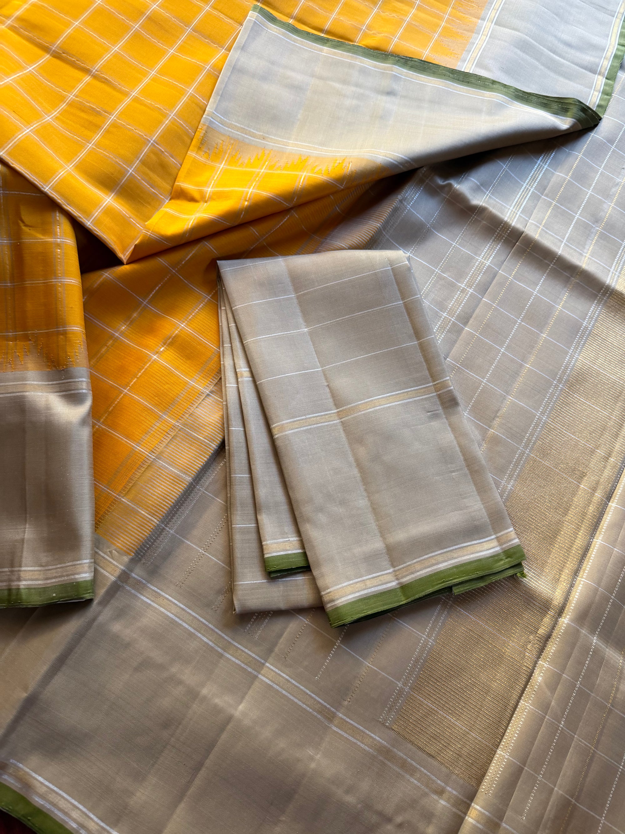 PROJECT KATTAM COLLECTIVE : Kattam with Bodi borders