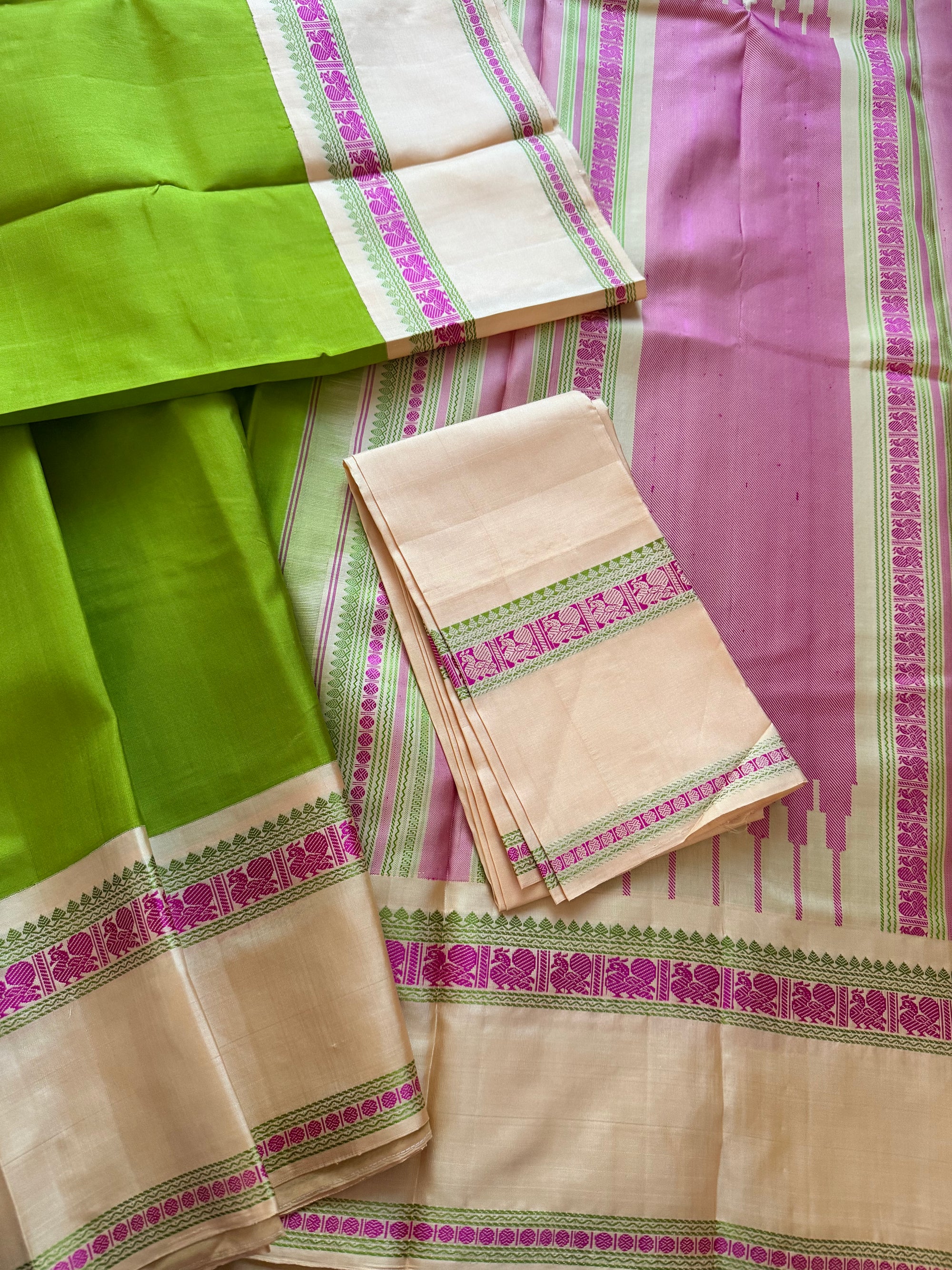 No Zari Kanjivaram Soft Silk