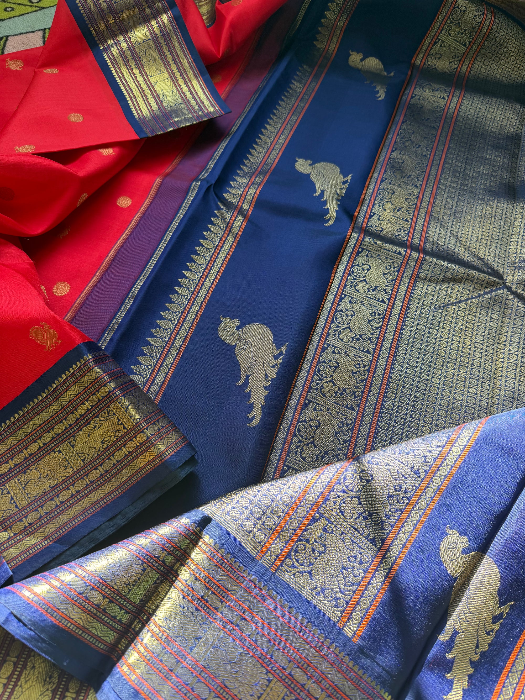 MYTHILI:  KORVAI KANJIVARAM KILI PALLU