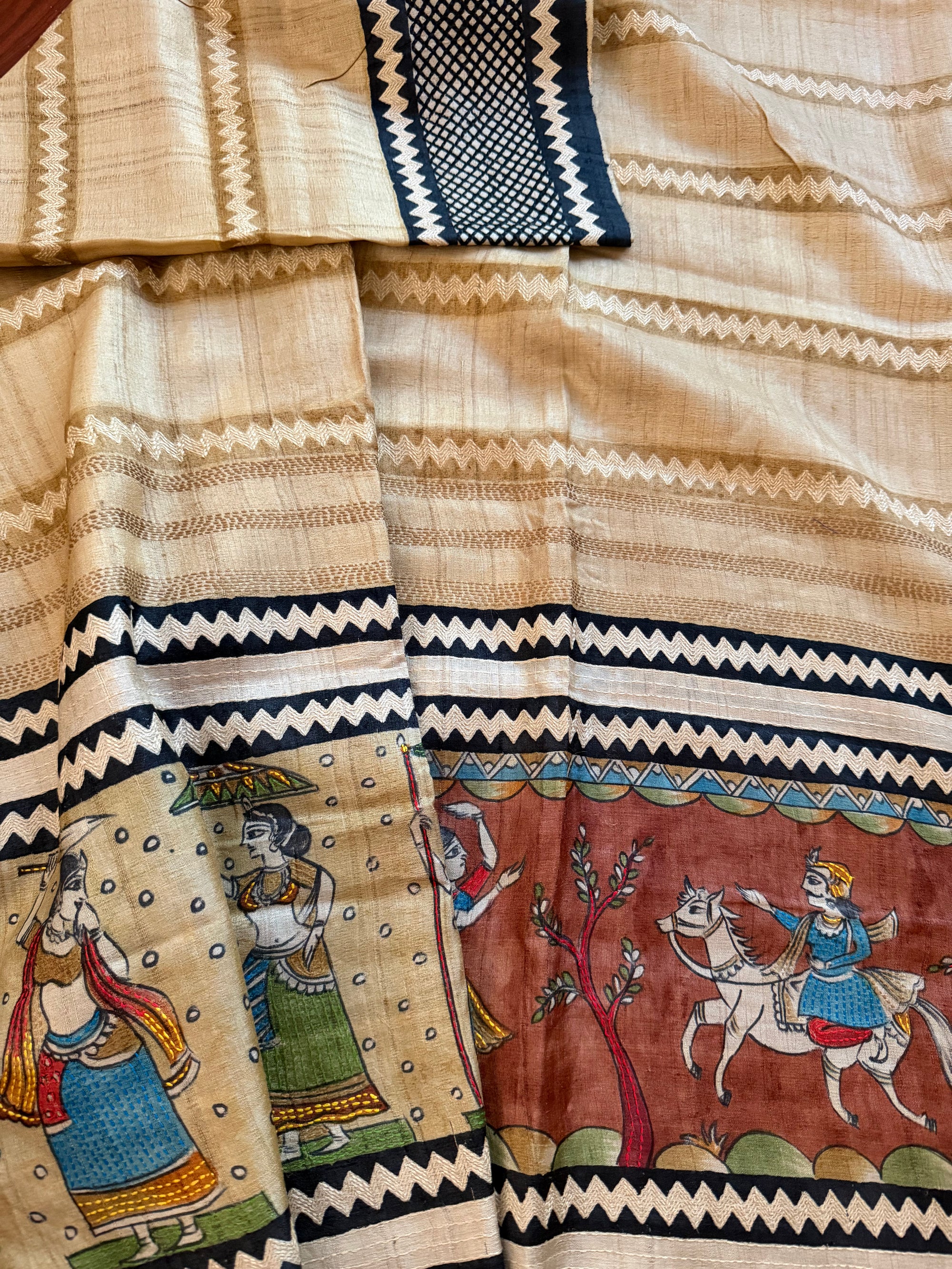 Kamaniya Kantha : Handcrafted Tussar