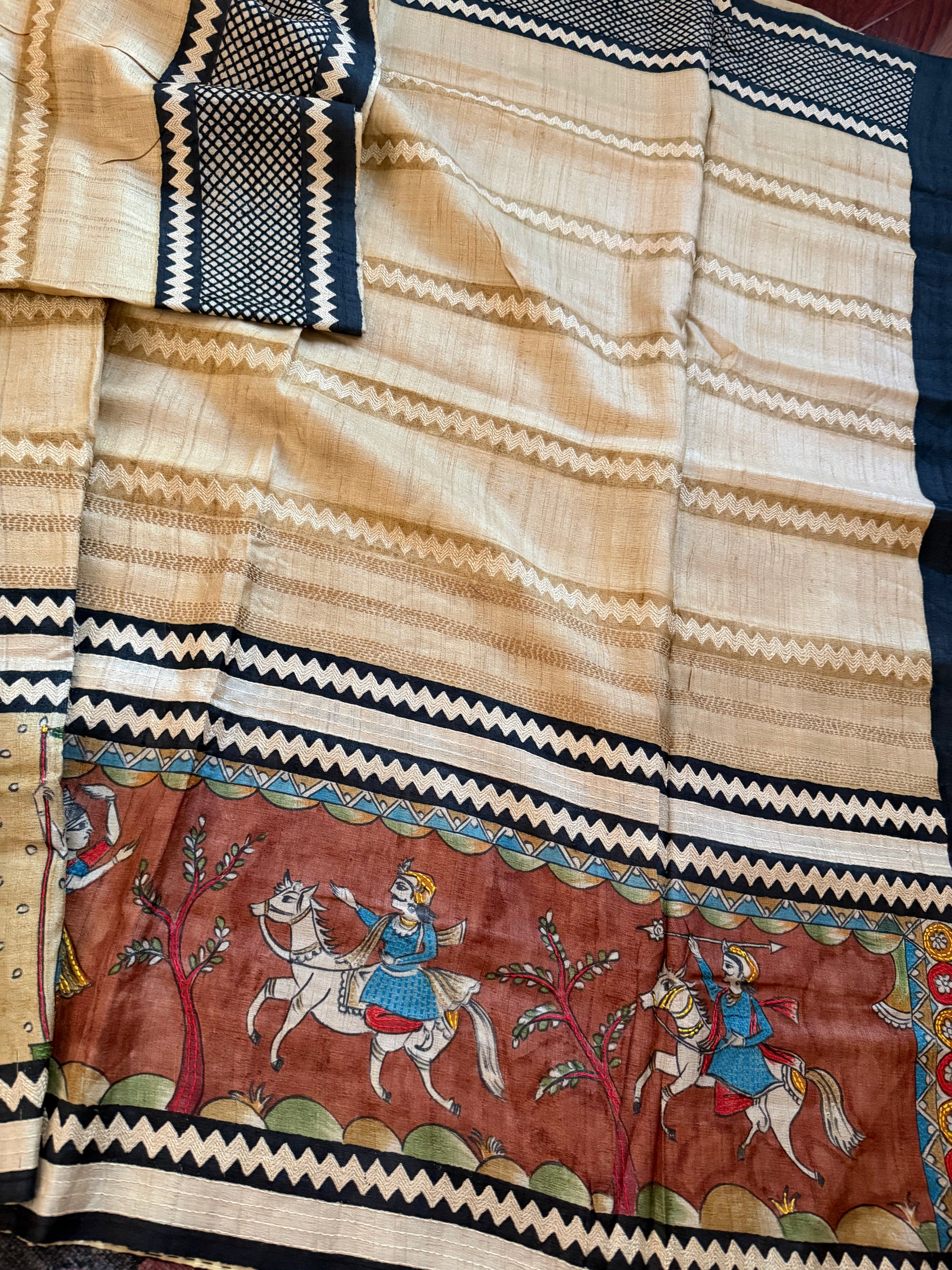 Kamaniya Kantha : Handcrafted Tussar