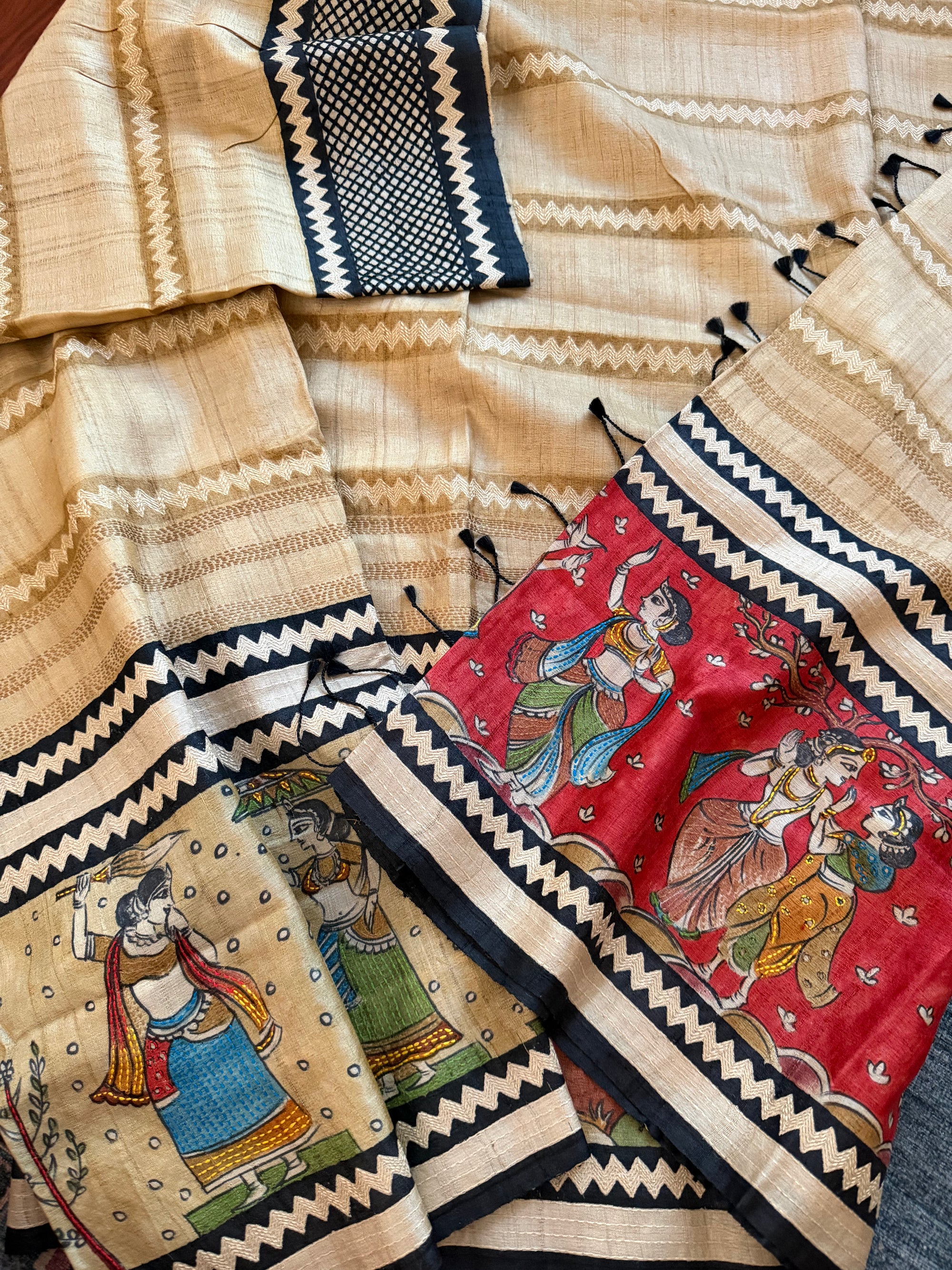 Kamaniya Kantha : Handcrafted Tussar
