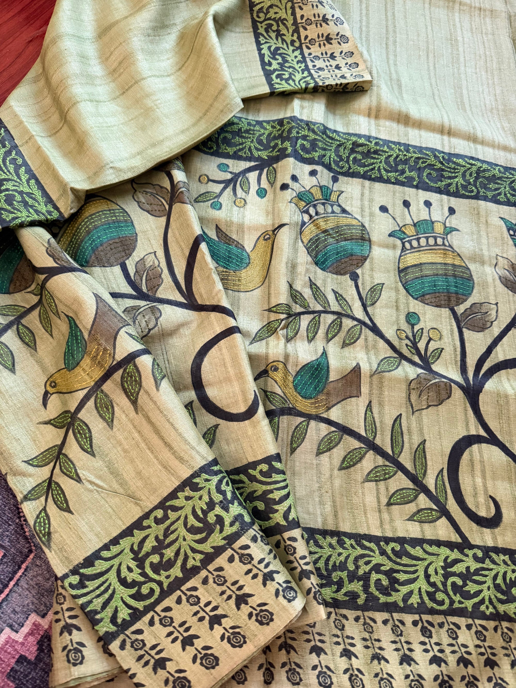 Kamaniya Kantha : Handcrafted Tussar