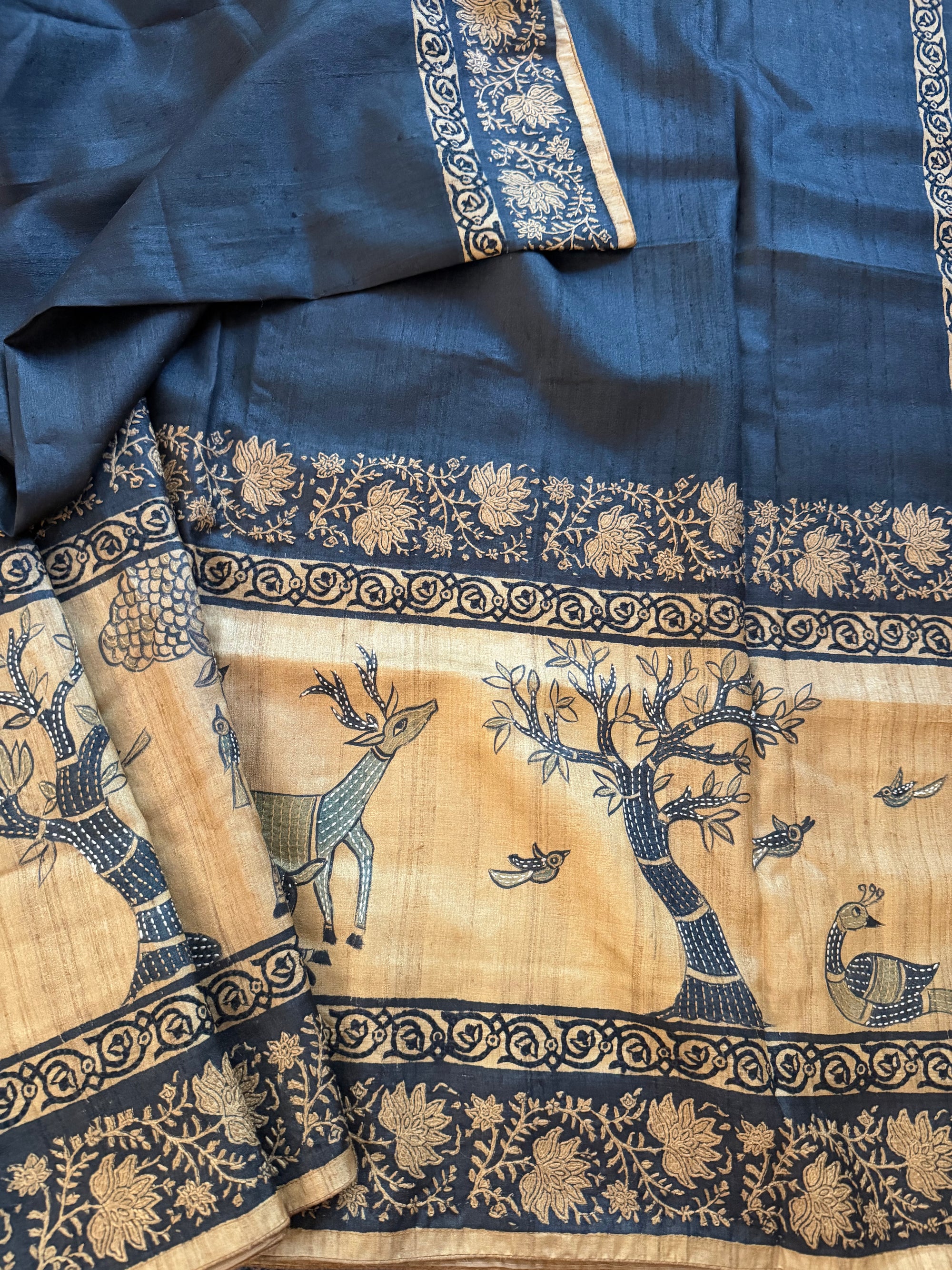Kamaniya Kantha : Handcrafted Tussar