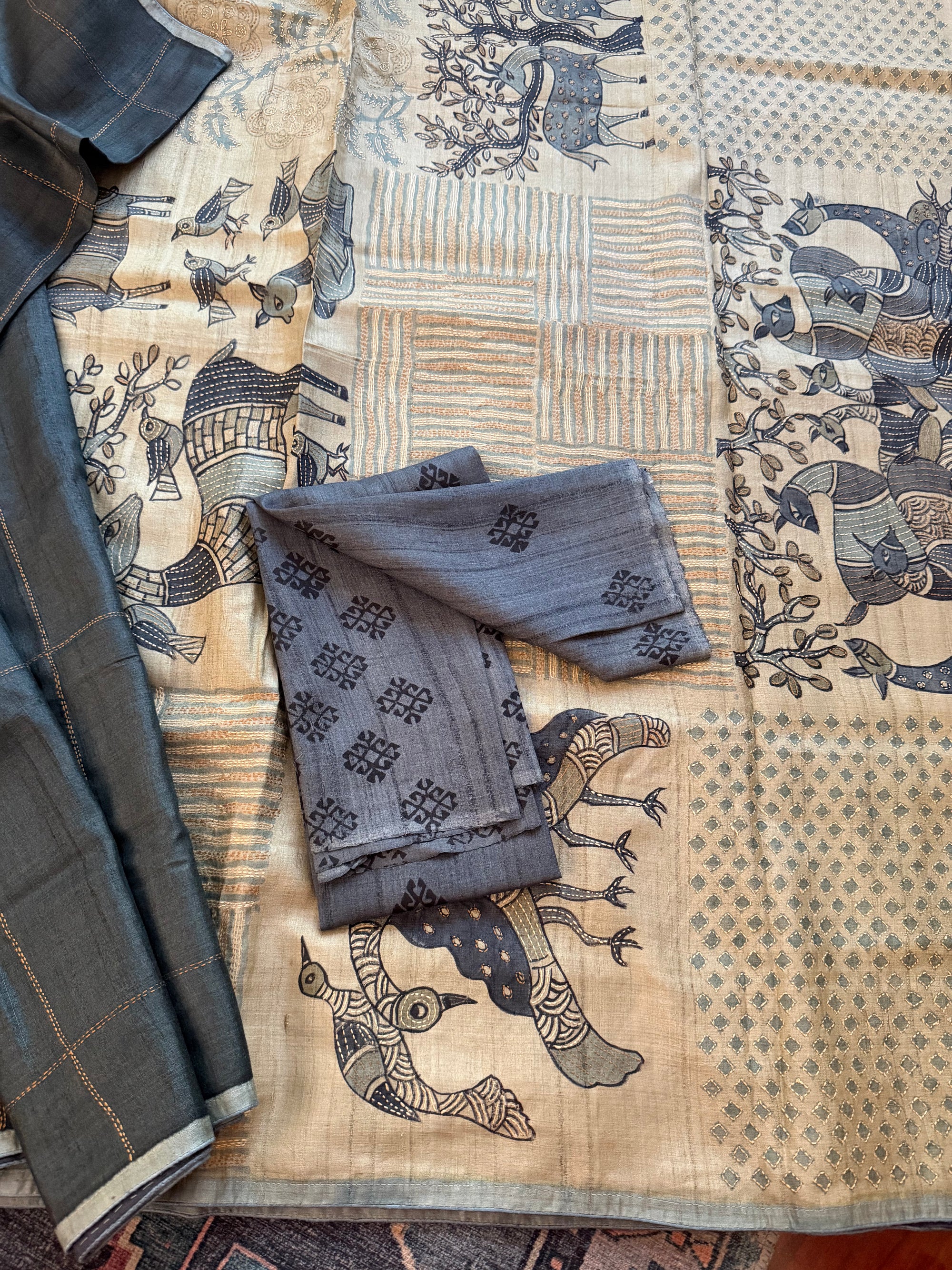 Kamaniya Kantha : Handcrafted Tussar
