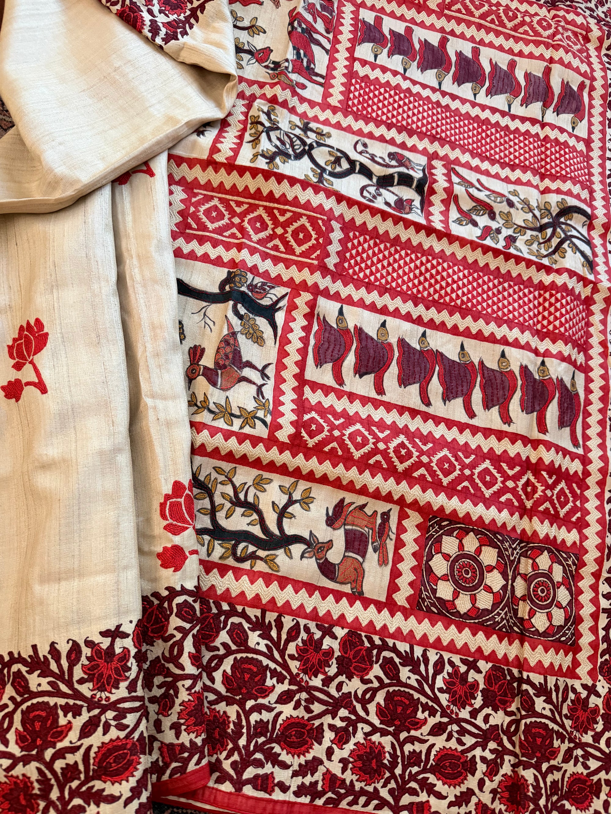 Kamaniya Kantha : Handcrafted Tussar