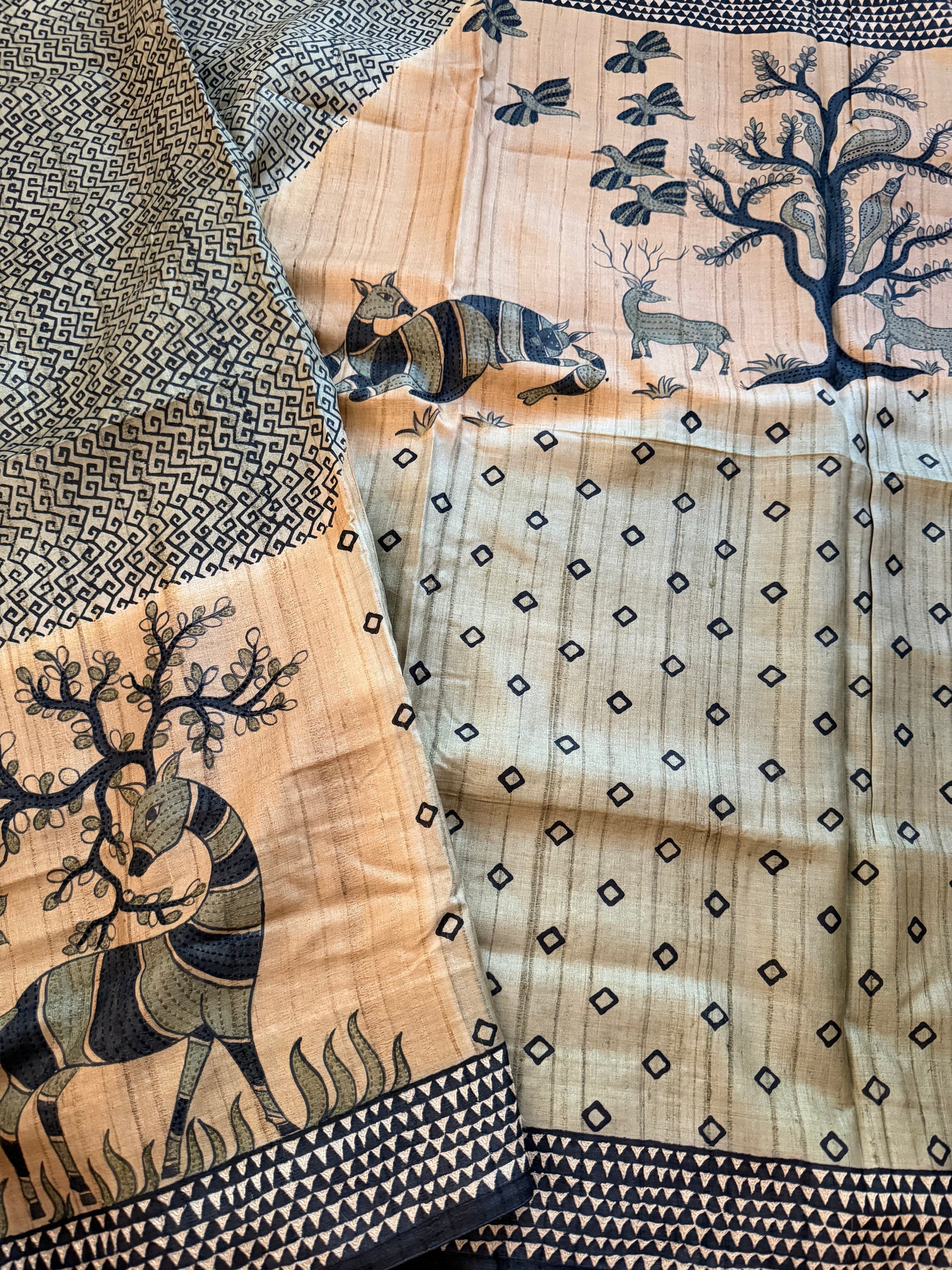 Kamaniya Kantha : Handcrafted Tussar