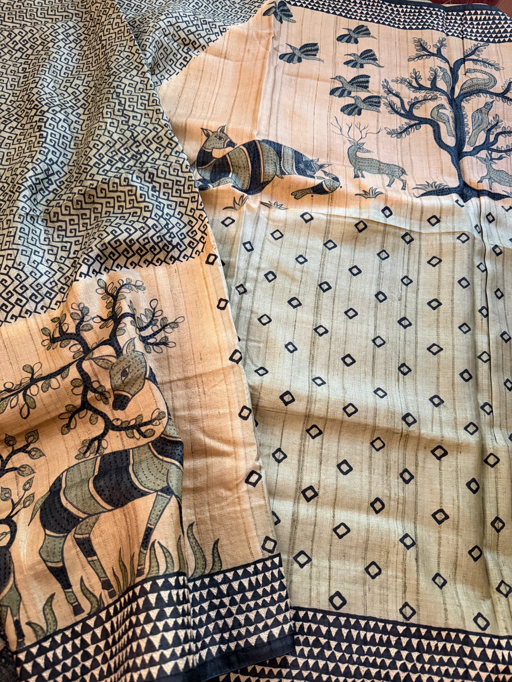 Kamaniya Kantha : Handcrafted Tussar