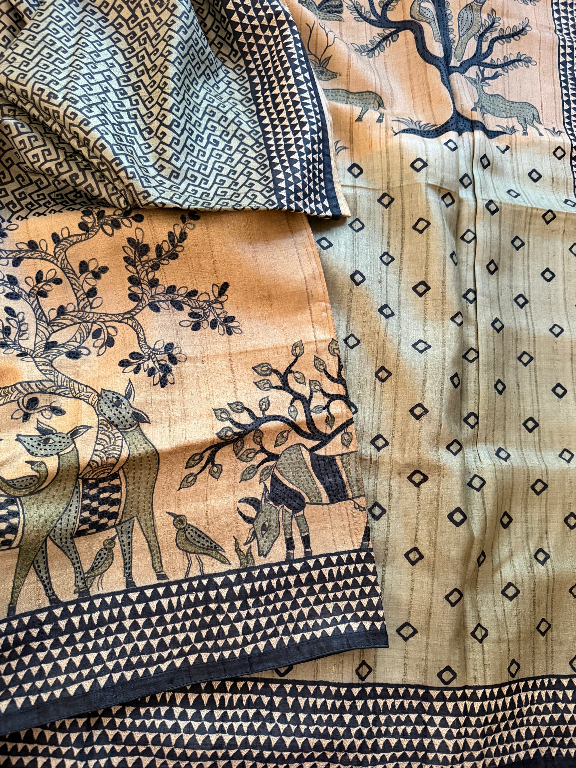 Kamaniya Kantha : Handcrafted Tussar