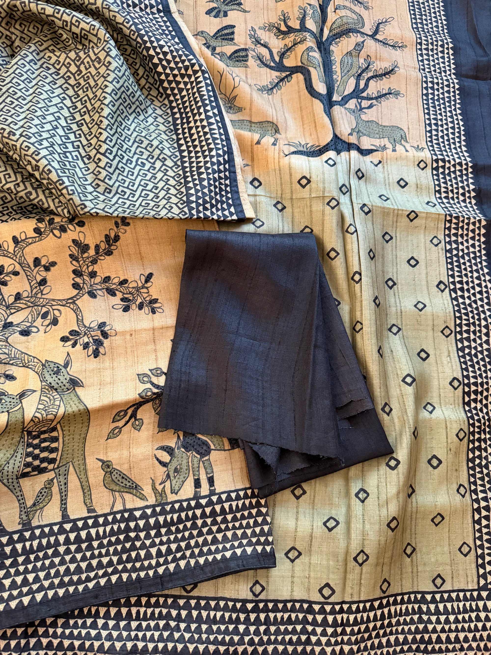 Kamaniya Kantha : Handcrafted Tussar
