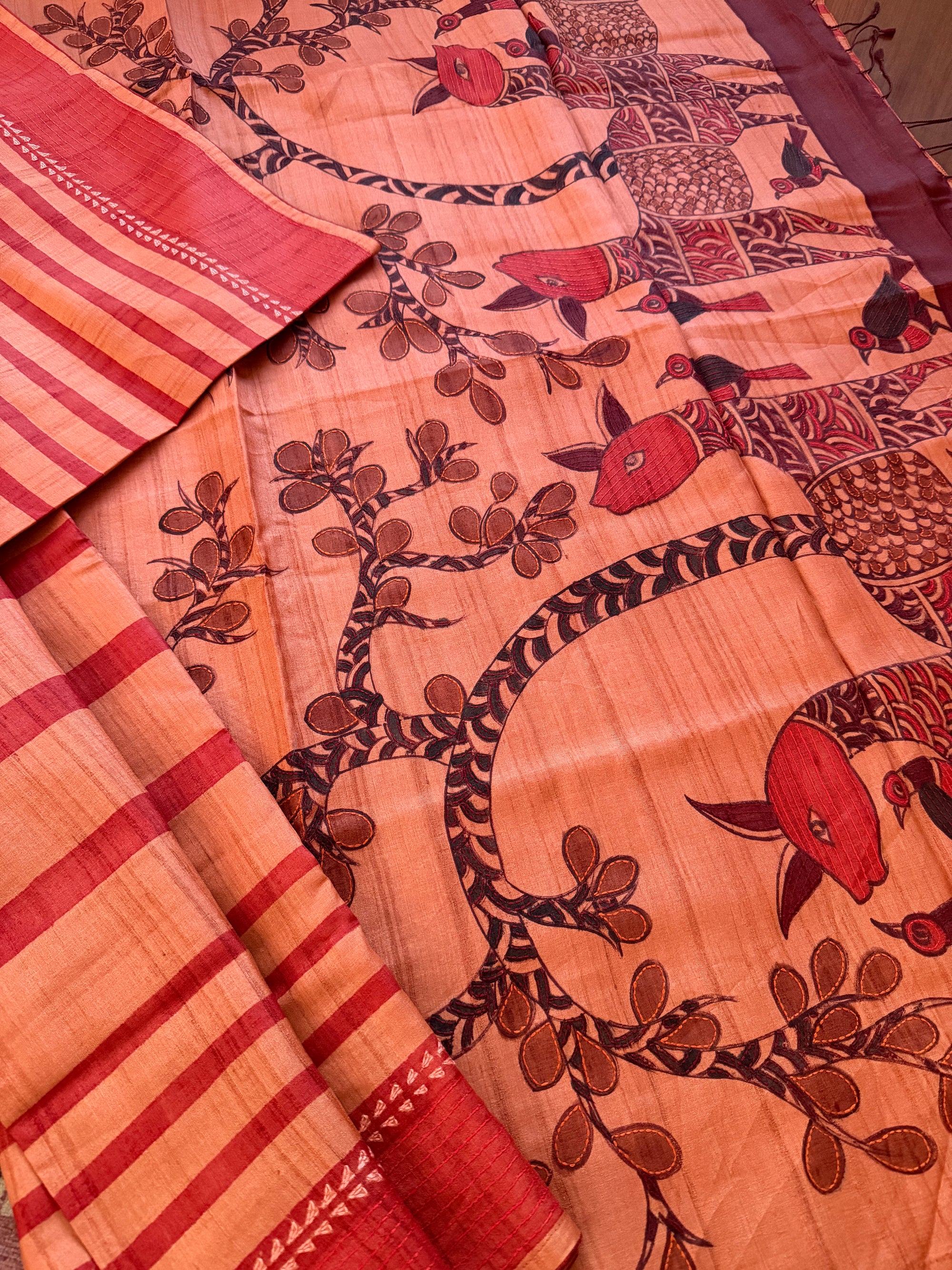 Kamaniya Kantha : Handcrafted Tussar