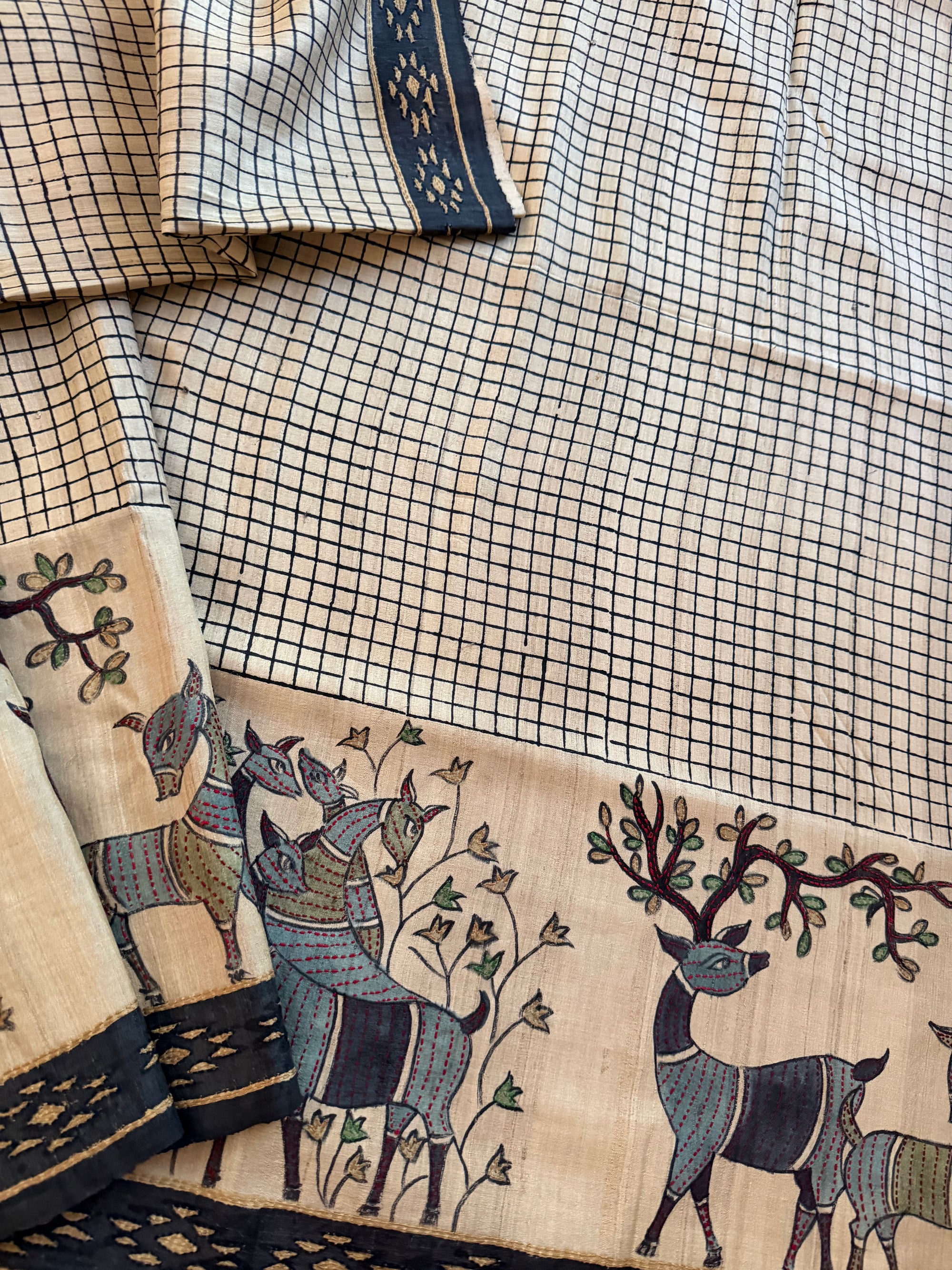 Kamaniya Kantha : Handcrafted Tussar
