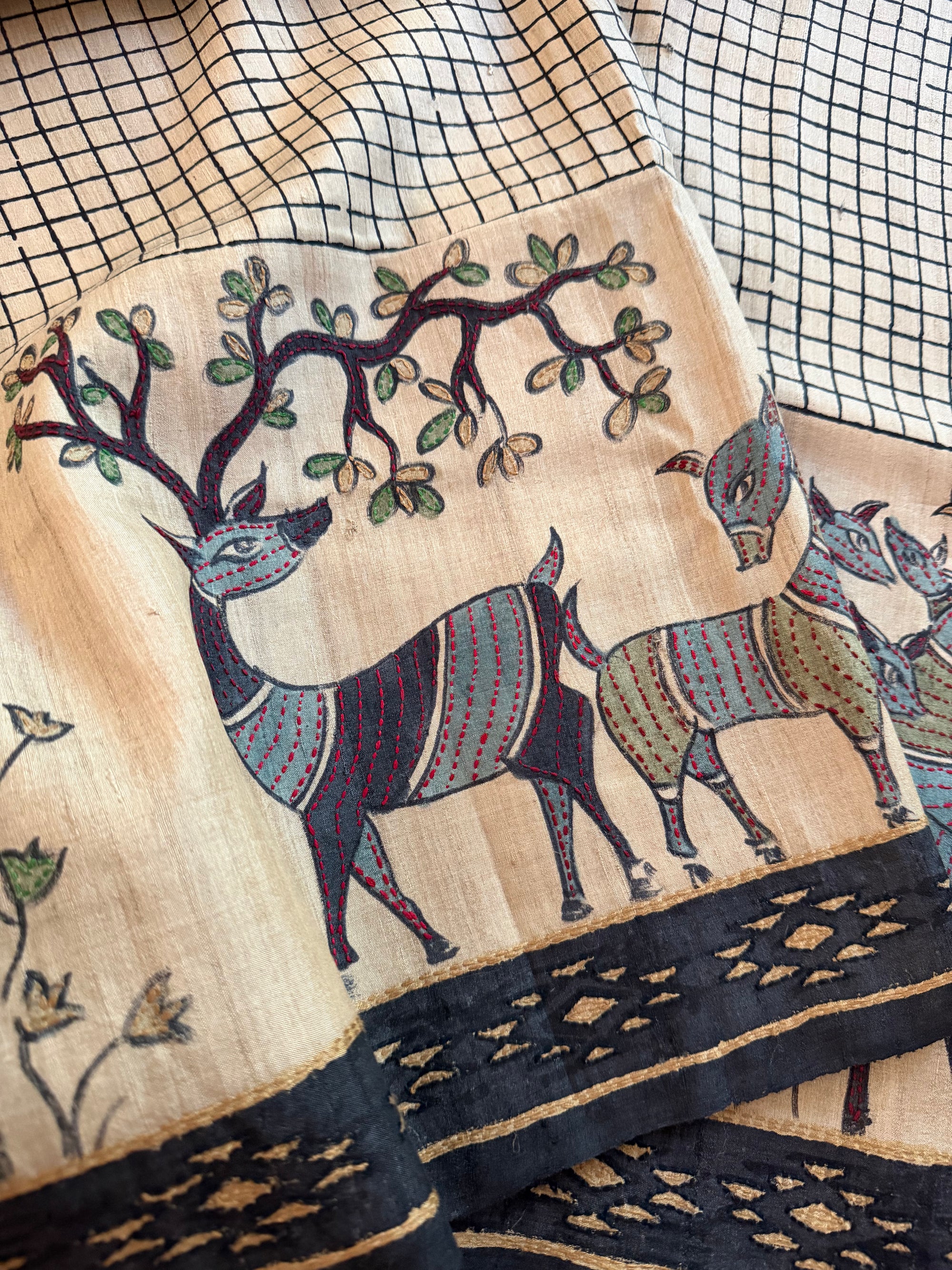 Kamaniya Kantha : Handcrafted Tussar
