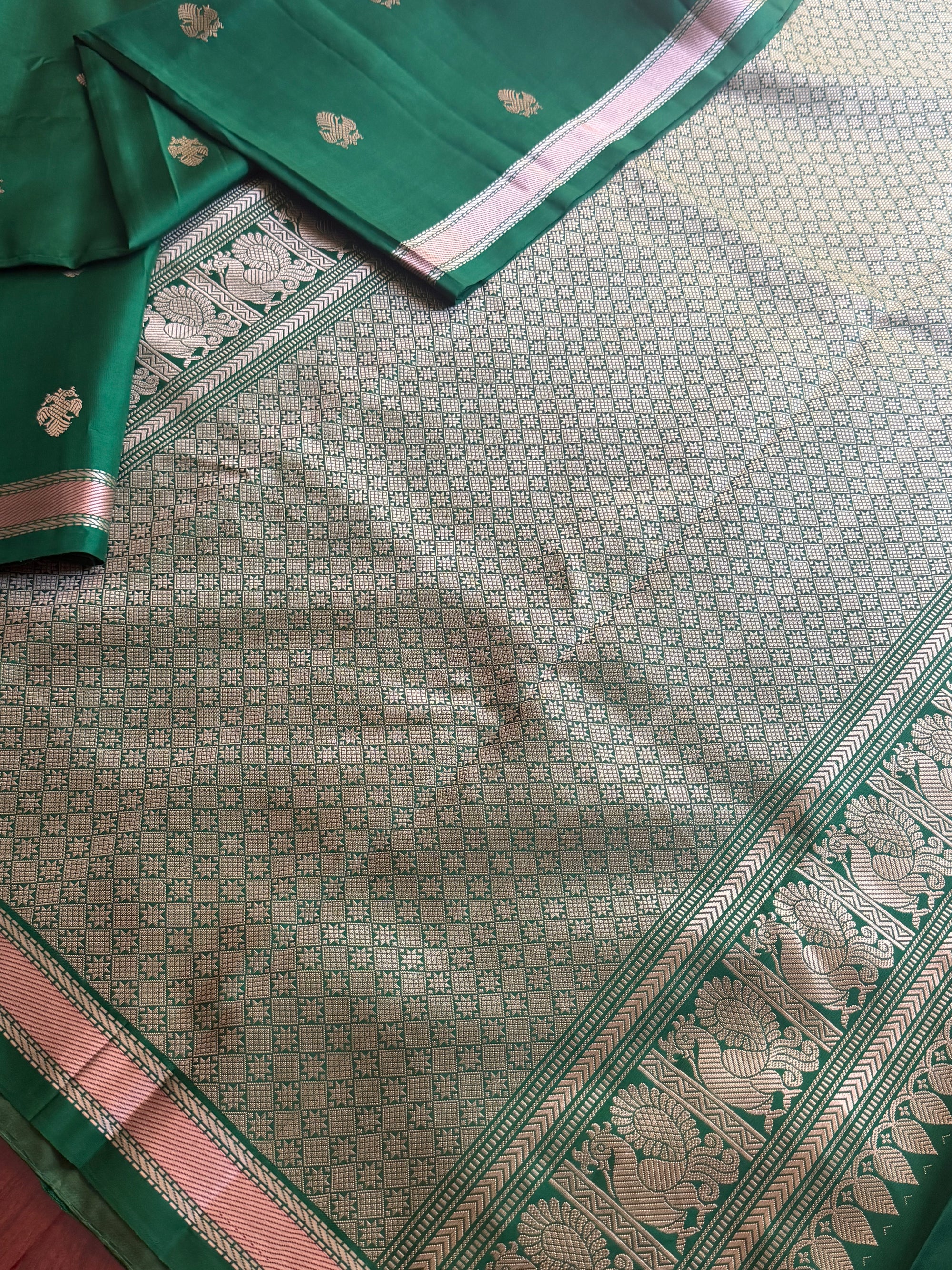 No Zari Korvai Kanjivaram Silk (Green)